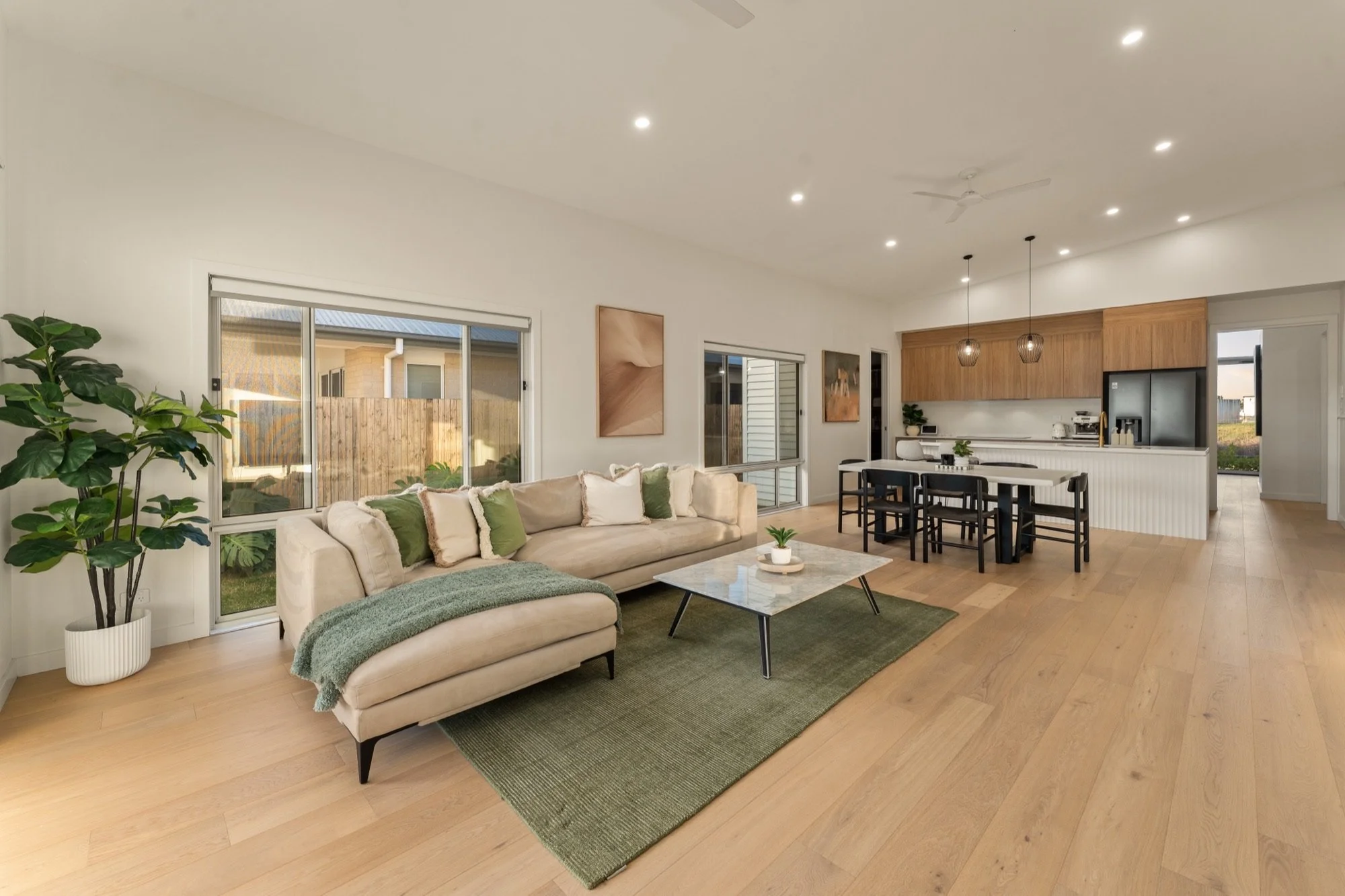 38 Tauton Way, Redland Bay Internet 10.jpg