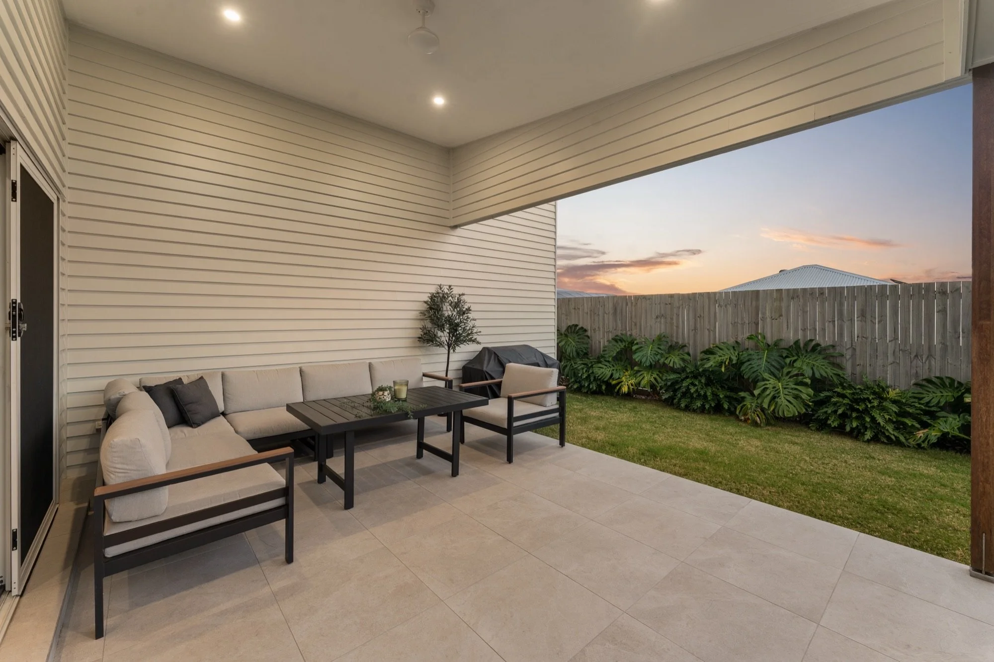 38 Tauton Way, Redland Bay Internet 14.jpg