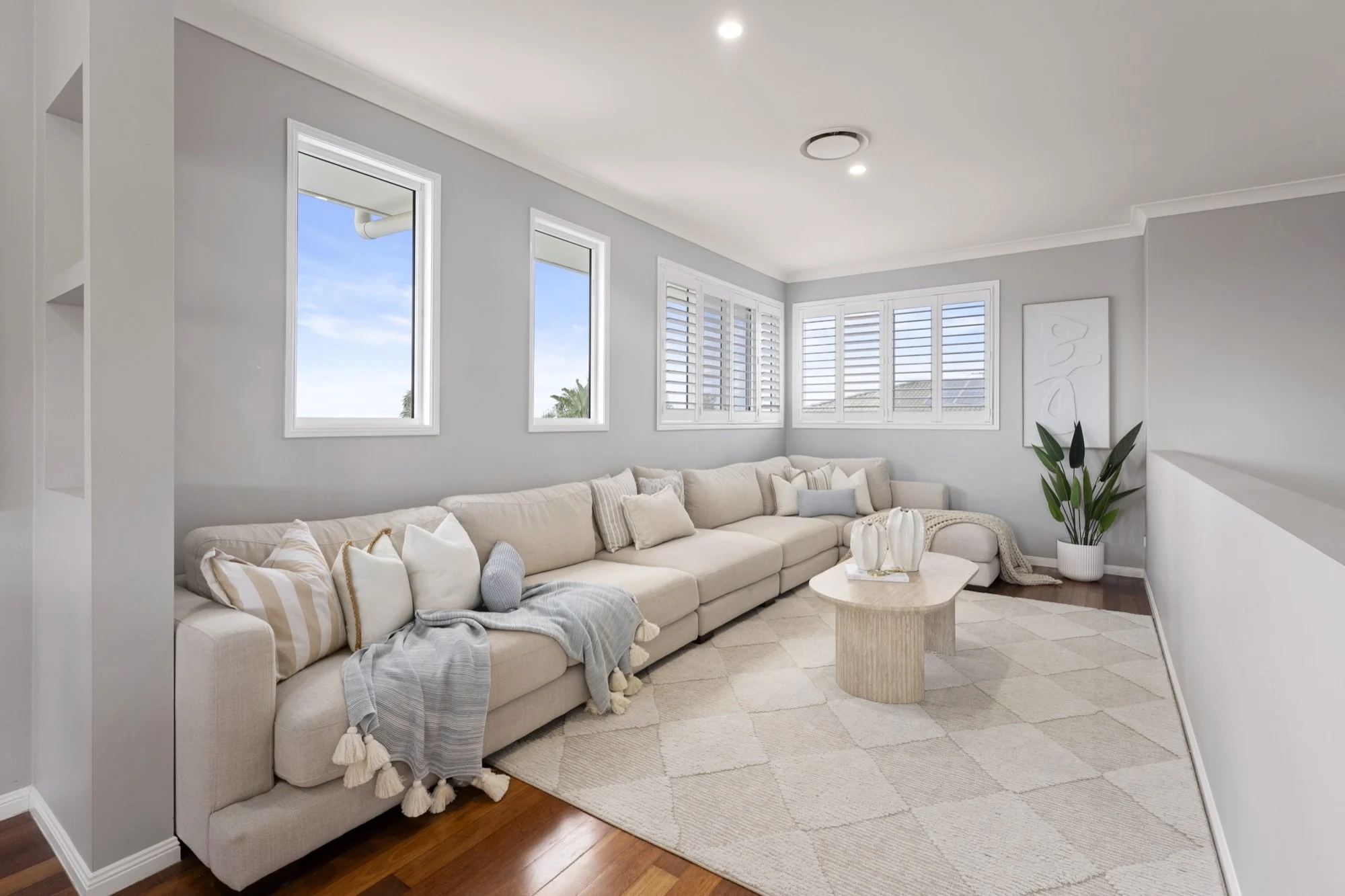 15 Brampton Close, Redland Bay Internet 03.jpg