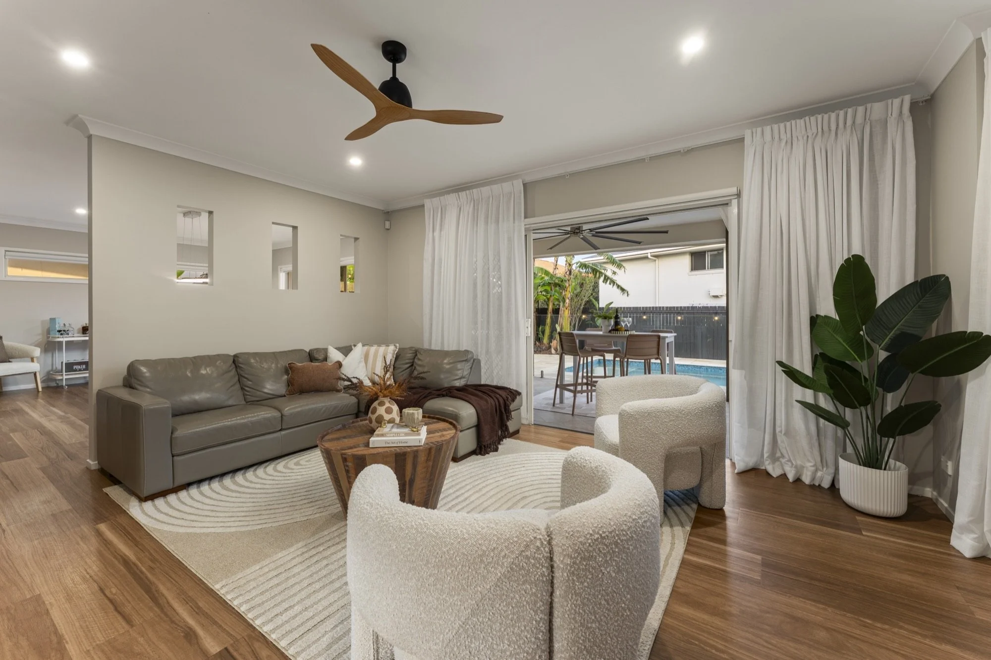 12 Turtle Place, Redland Bay Internet 04.jpg