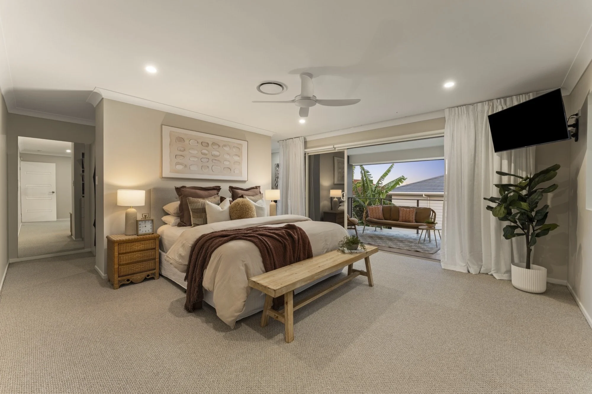 12 Turtle Place, Redland Bay Internet 18.jpg