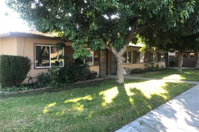 Sold | 430 W Orangewood Ave, Anaheim