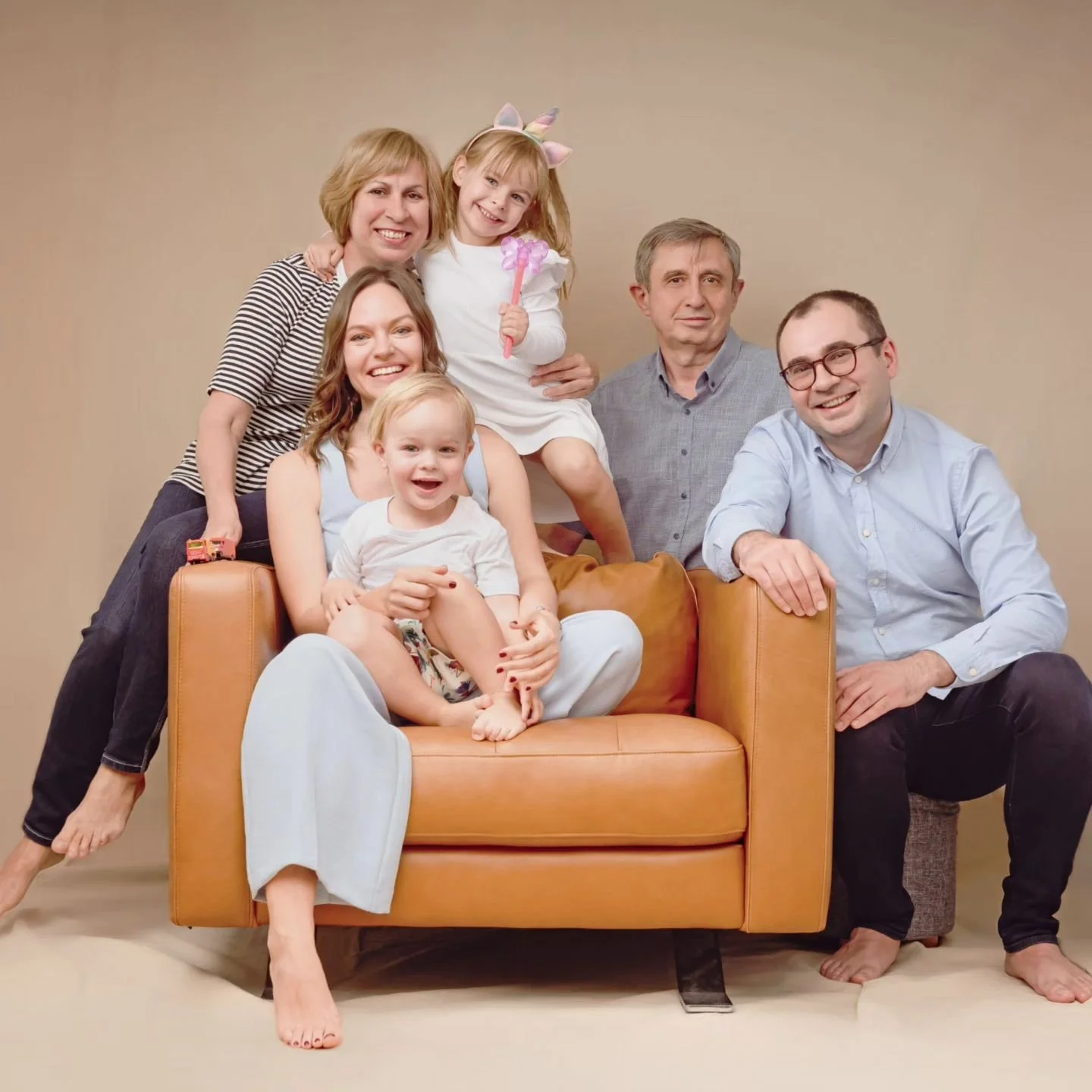 It's that time of the year when we come together, celebrate love, and capture the joy of family. 
Family is everything, and every smile here speaks of love, connection, and the warmth of togetherness. 🥰

How are you celebrating your loved ones this 