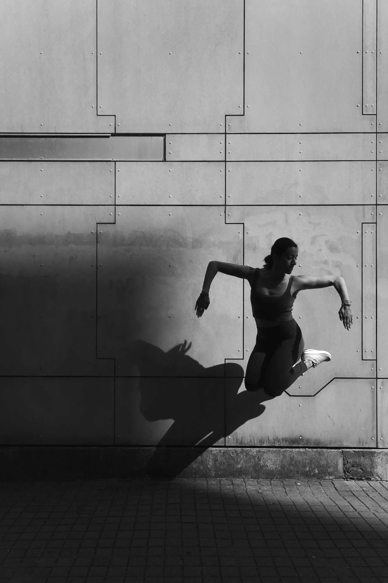 Dance_Wall_Nantes_b%26w-1.jpg