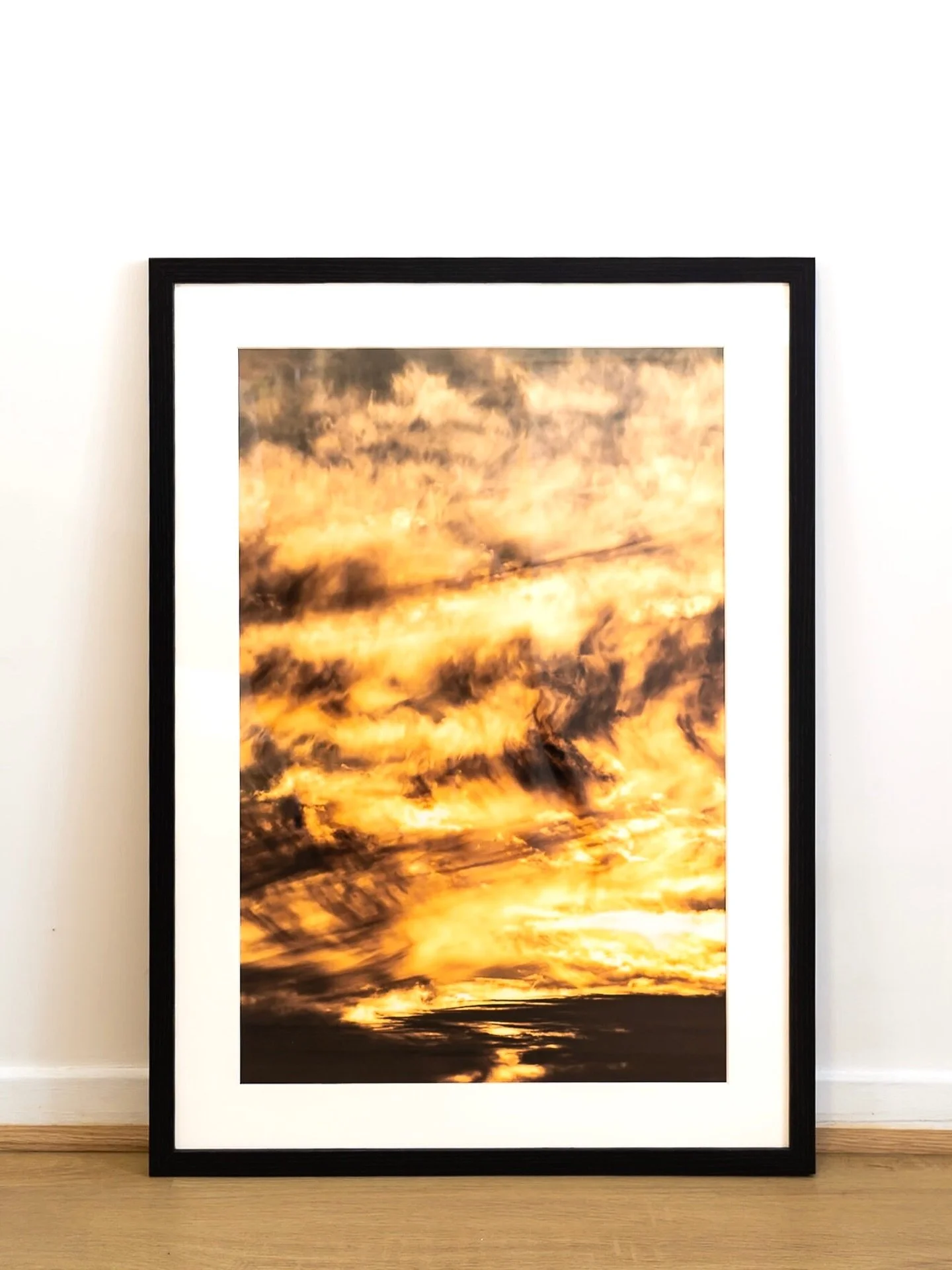 &bull;
Print order | Vivid Sunset
.
Paper Hahnem&uuml;hle Photo Rag 40x60cm &amp; black wooden frame 50x70cm with picture mount and certificate of authenticity 
.
More infos : www.floriancoelo.com, tab Prints