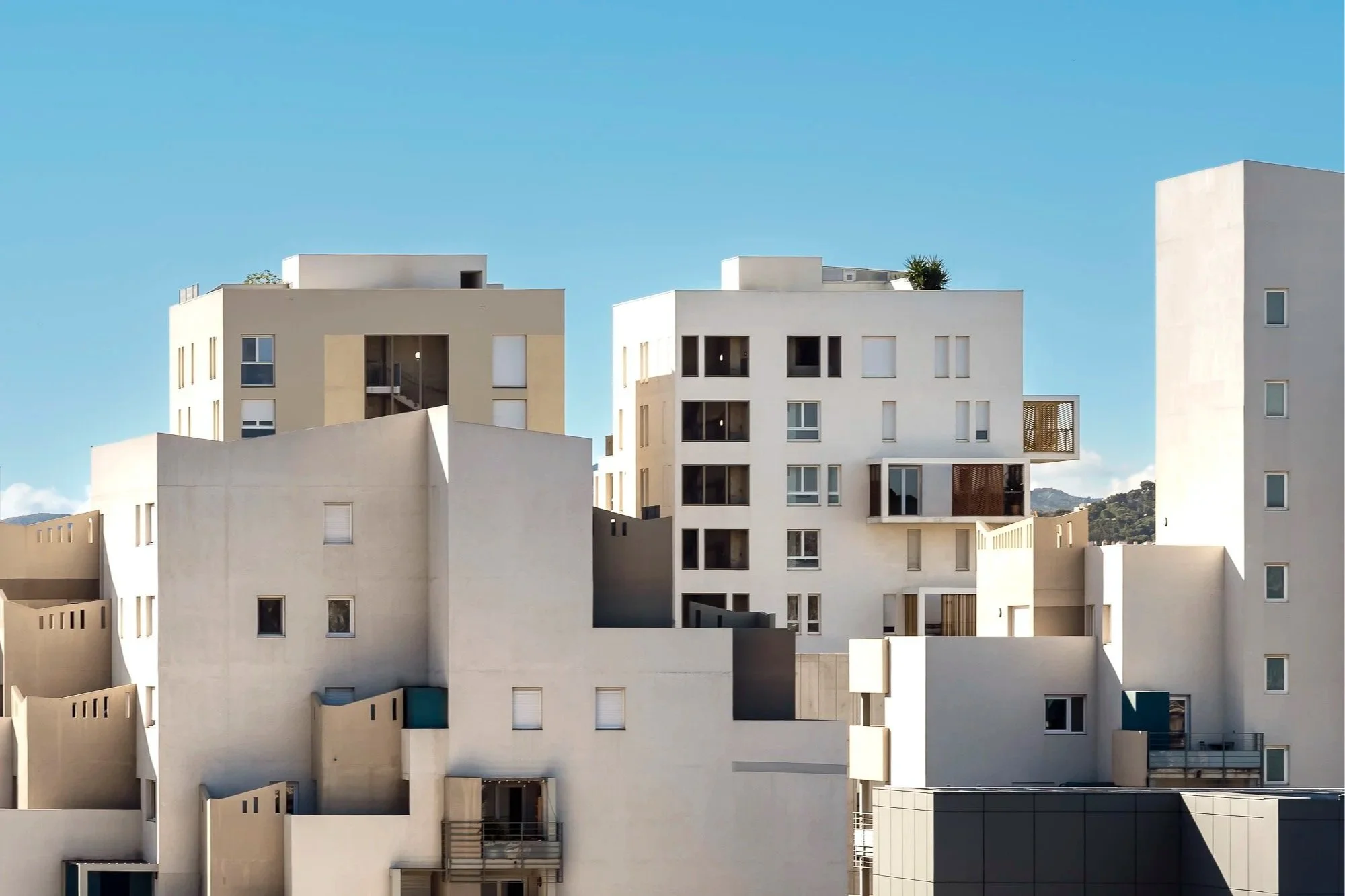 Bâtiments modernes Marseille Florian Coelo Photographe architecture Angers Nantes Bretagne