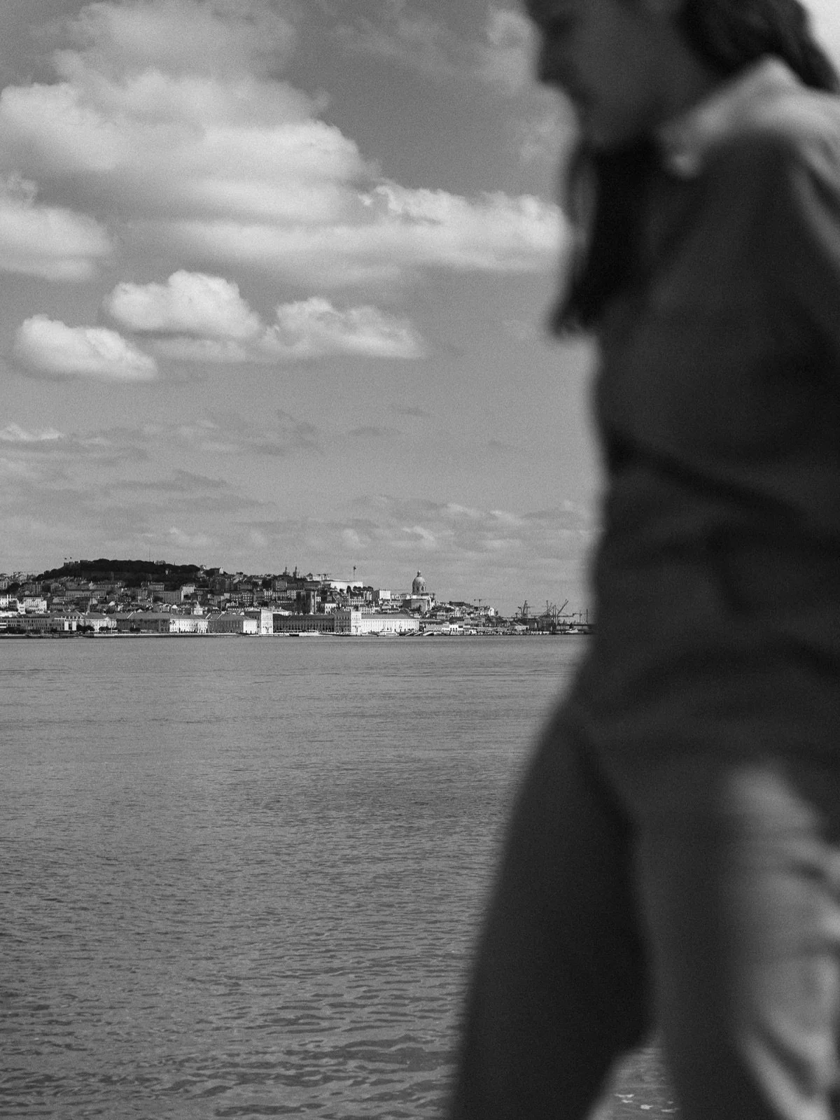 &bull;
(fr) Je n&rsquo;ai pas &eacute;t&eacute; tr&egrave;s pr&eacute;sent sur les r&eacute;seaux sociaux ces derniers temps. J&rsquo;ai d&eacute;m&eacute;nag&eacute; &agrave; Angers &agrave; l&rsquo;automne dernier et j&rsquo;avais besoin d&rsquo;un