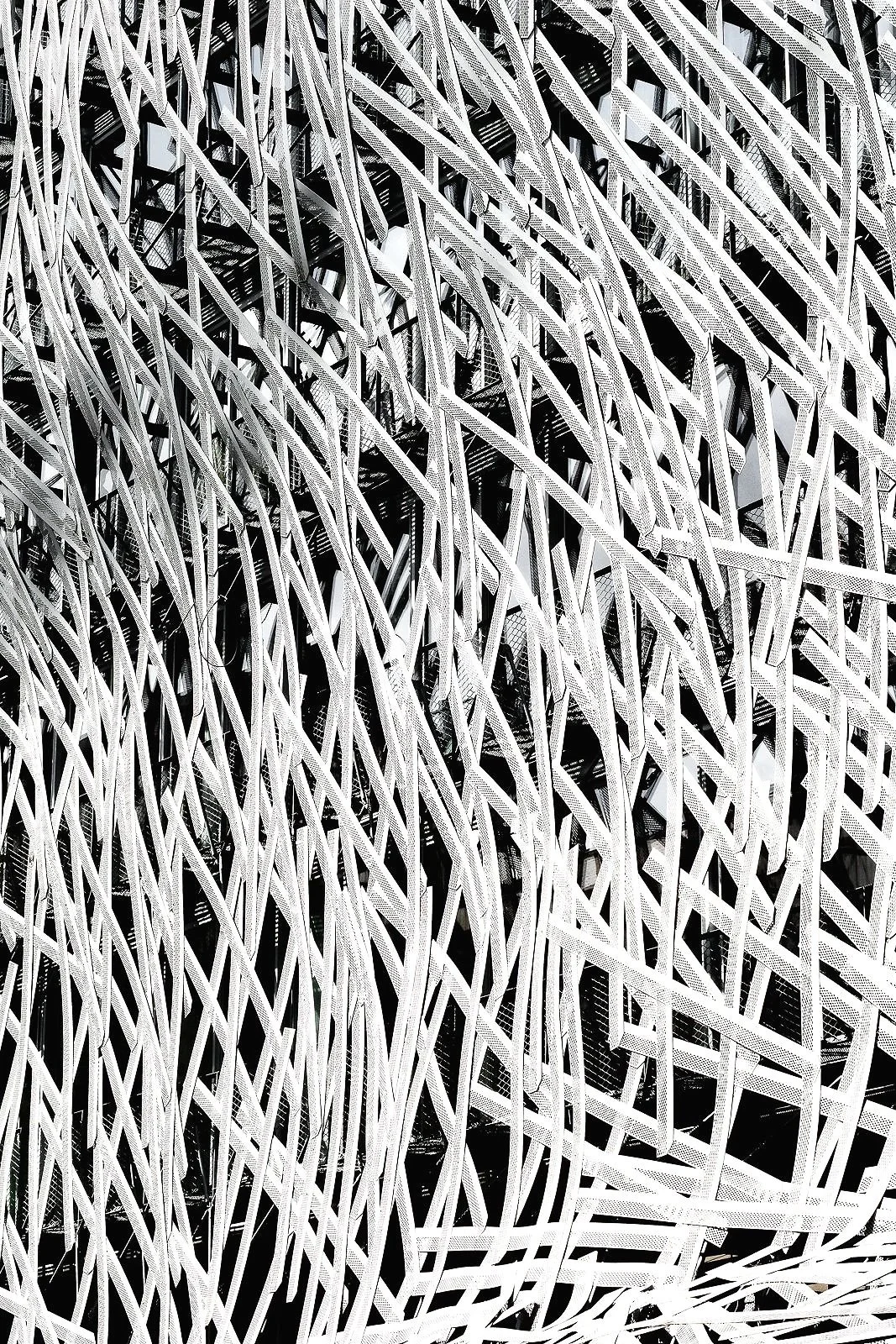 Bâtiment d'architecte en noir et blanc île de Nantes Florian Coelo Photographe Architecture et décoration intérieure Angers Nantes Bretagne Bordeaux