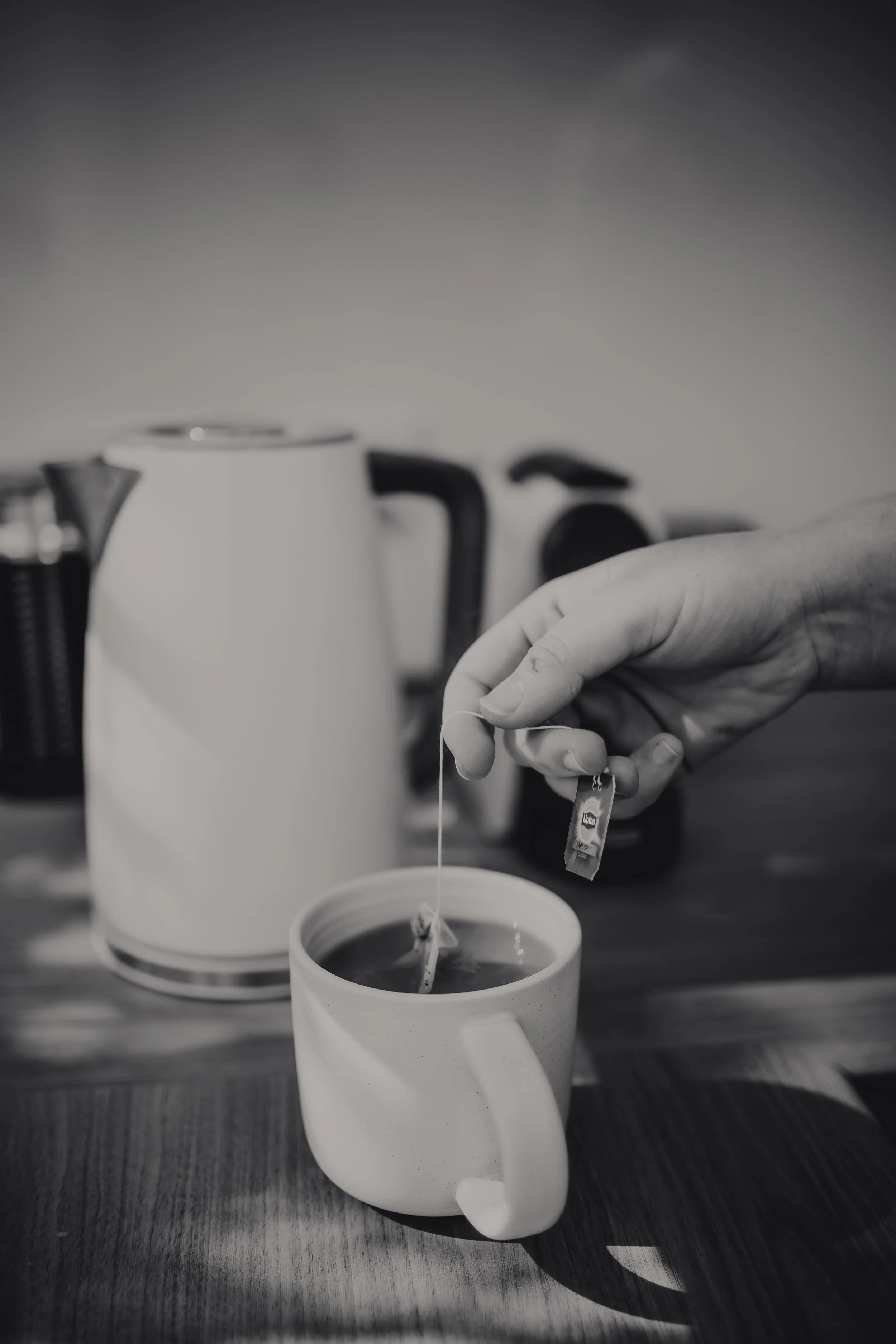 Why Depression Makes You Pull Away From the People You Care About
