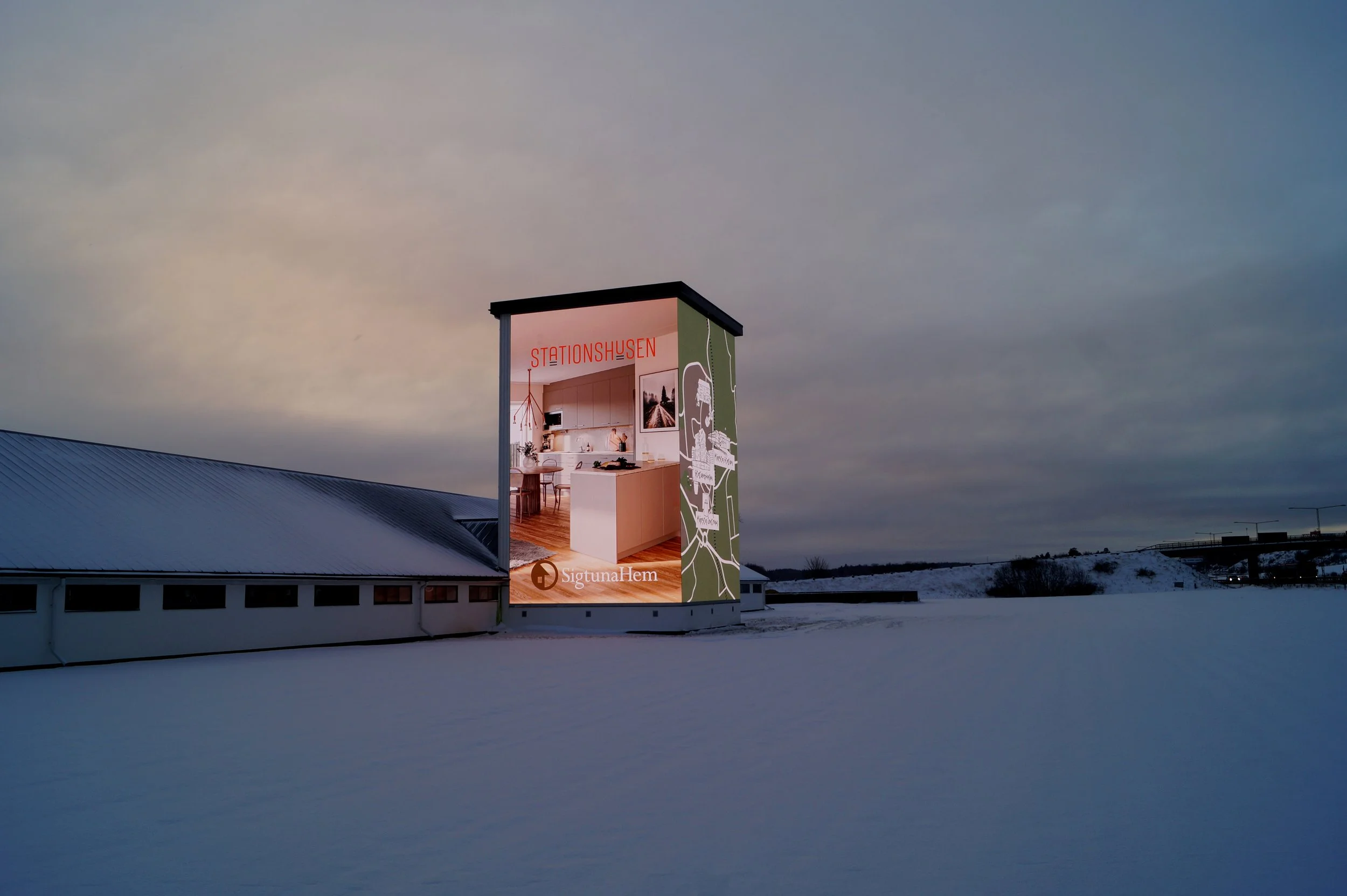 THE TOWER: SIGTUNA HEM:
Outdoor screen campaign for Sigtuna Hem at The Tower, 300m2 screen along the E4 highway towards Arlanda 2024