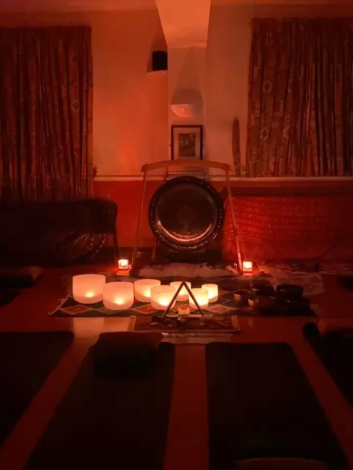 Thank you to everyone who came to our FIRE HORSE Sound Bath on Monday. It was  beautiful to stand on the threshold of this new season of humanity with you all take our sacred pause before the year of The Fire Horse Began.

As we say goodbye to the ye