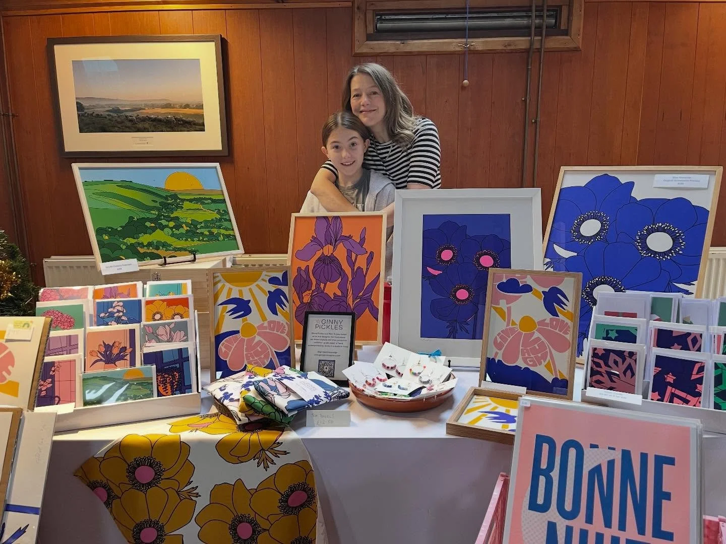 Really brilliant day at @visitditchling yesterday. Such a lovely vibe, feeling Christmassy now! Thank you to all that bought something, I really appreciate it.
That&rsquo;s my last Christmas fair now!

So if there are any designs you&rsquo;ve had you