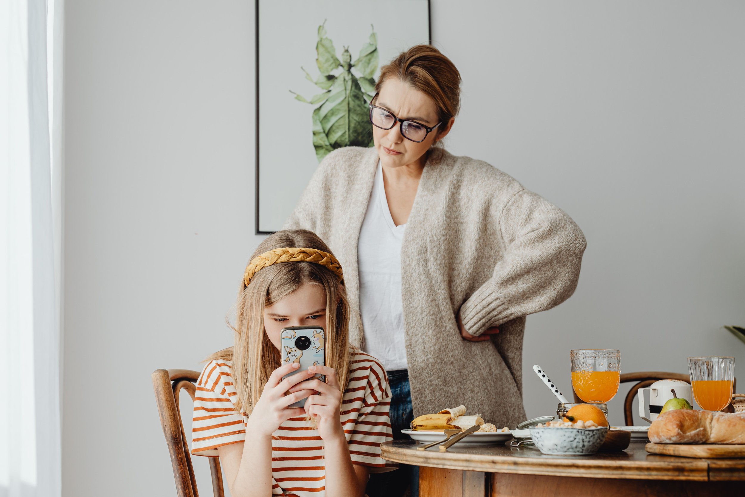 How to Talk to Teens About Screen Time