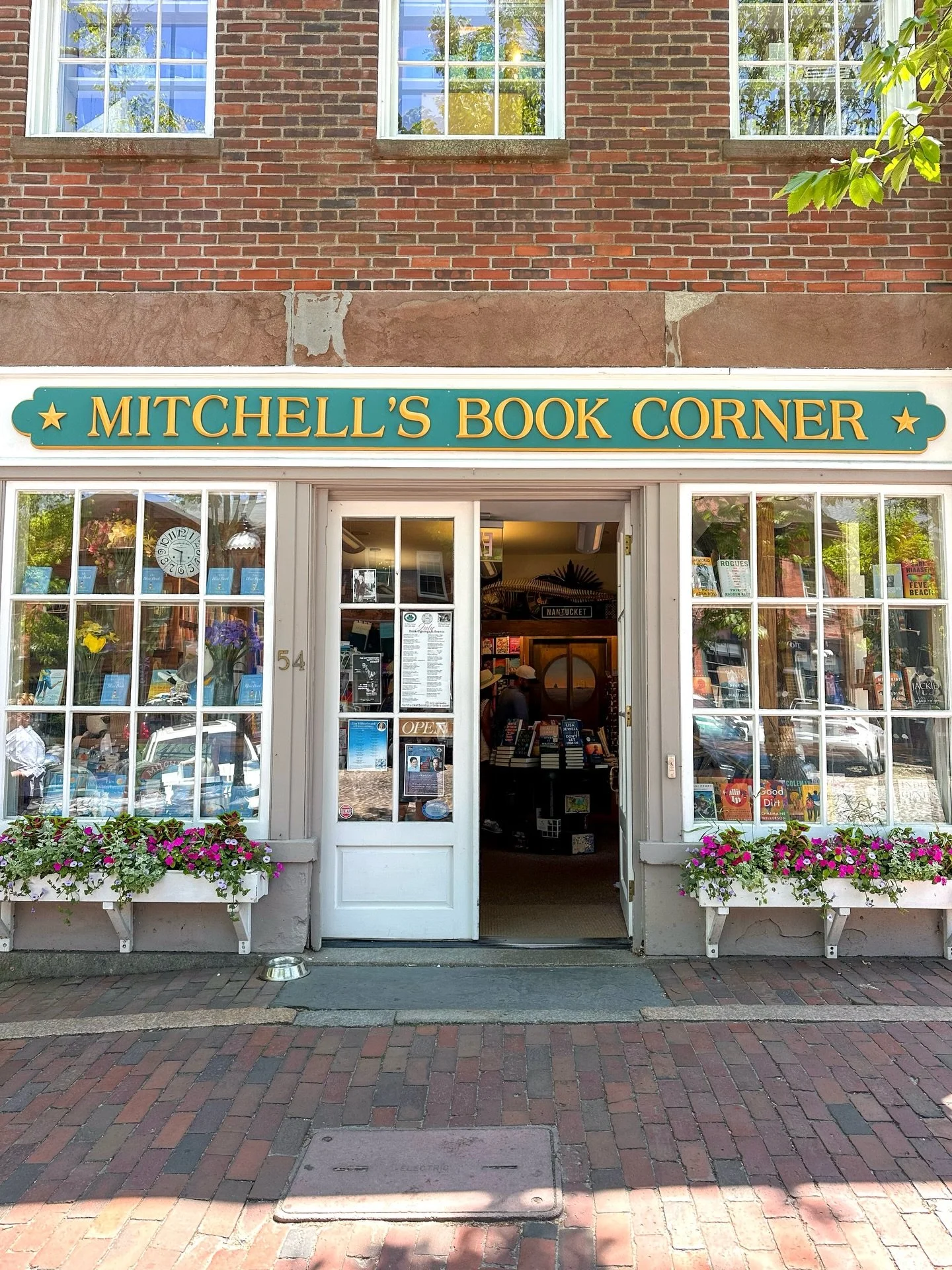 Independent Bookstore Day is this Saturday 📚🤍 

If you know me, you know I love an indie bookstore! Whenever I&rsquo;m traveling, I always seek one out and I&rsquo;m always visiting my favorites across Connecticut. I buy all my books from indie boo