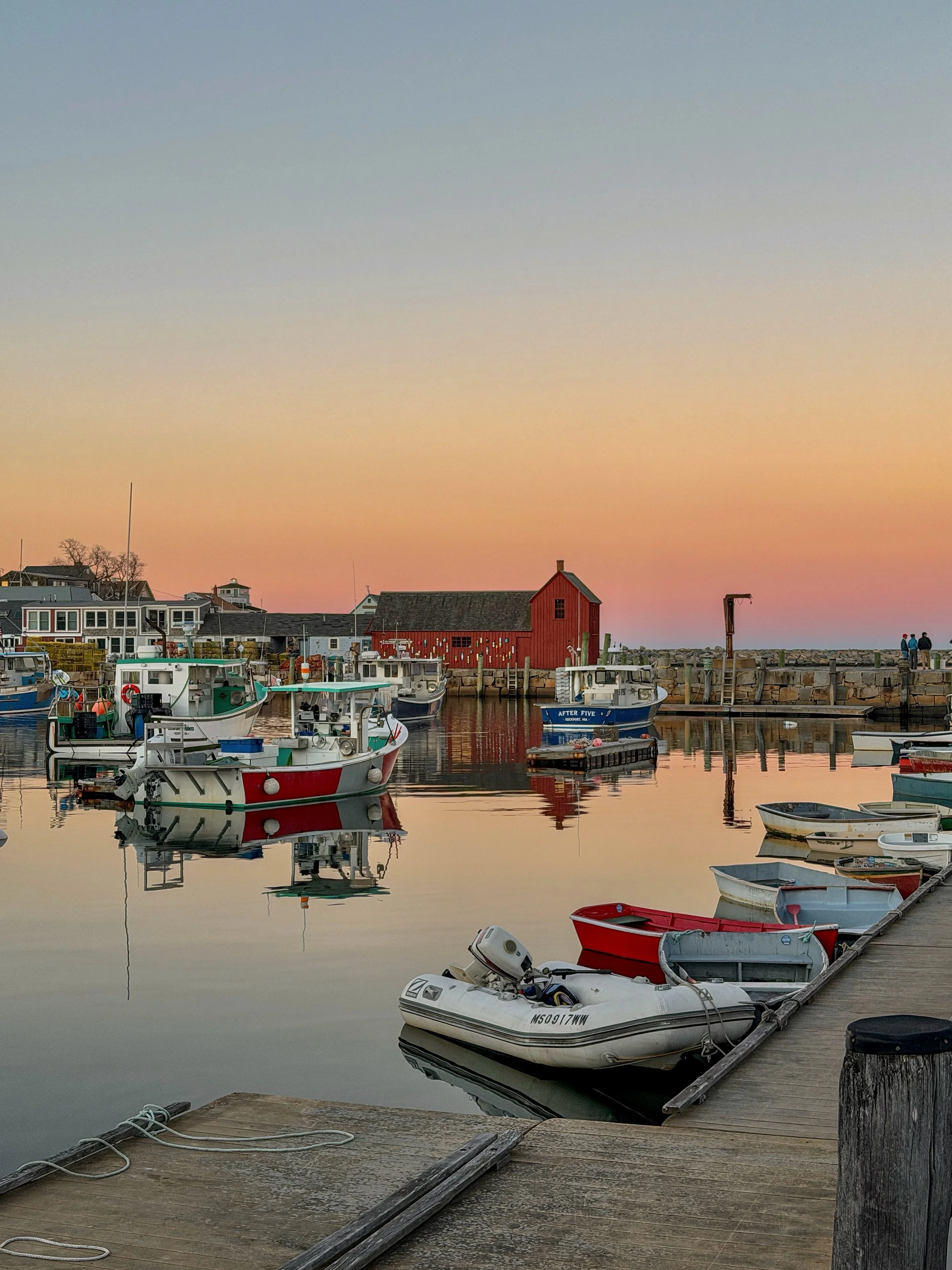 A fall trip to Rockport, Massachusetts 🌊🤍 🎃 

Rockport is one of my favorite places in New England and it&rsquo;s such an easy drive from Connecticut. I went on a summer trip here with my family and during that time my mom and I decided we needed 