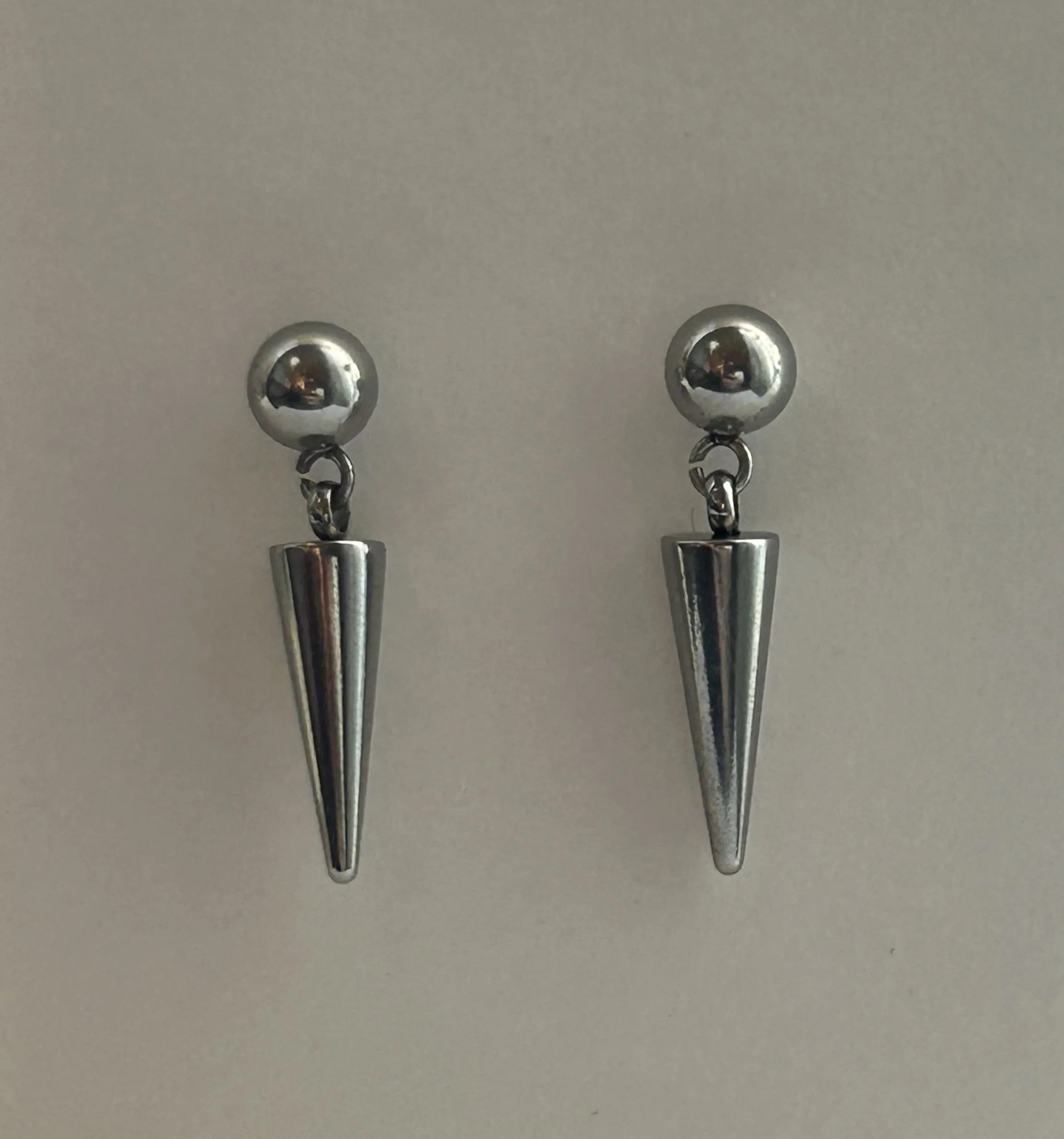 Minimalistic Spike Earrings.JPG