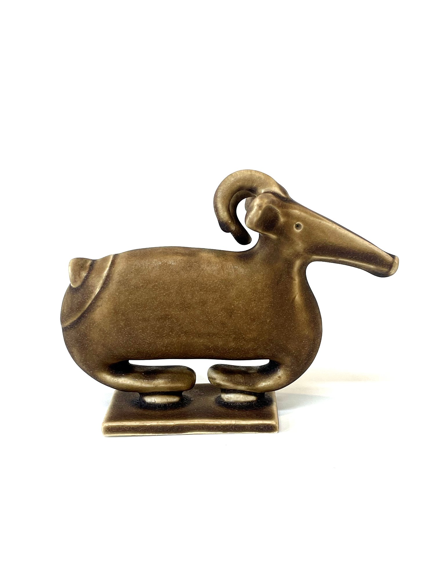 amberbighornedsheep.jpg