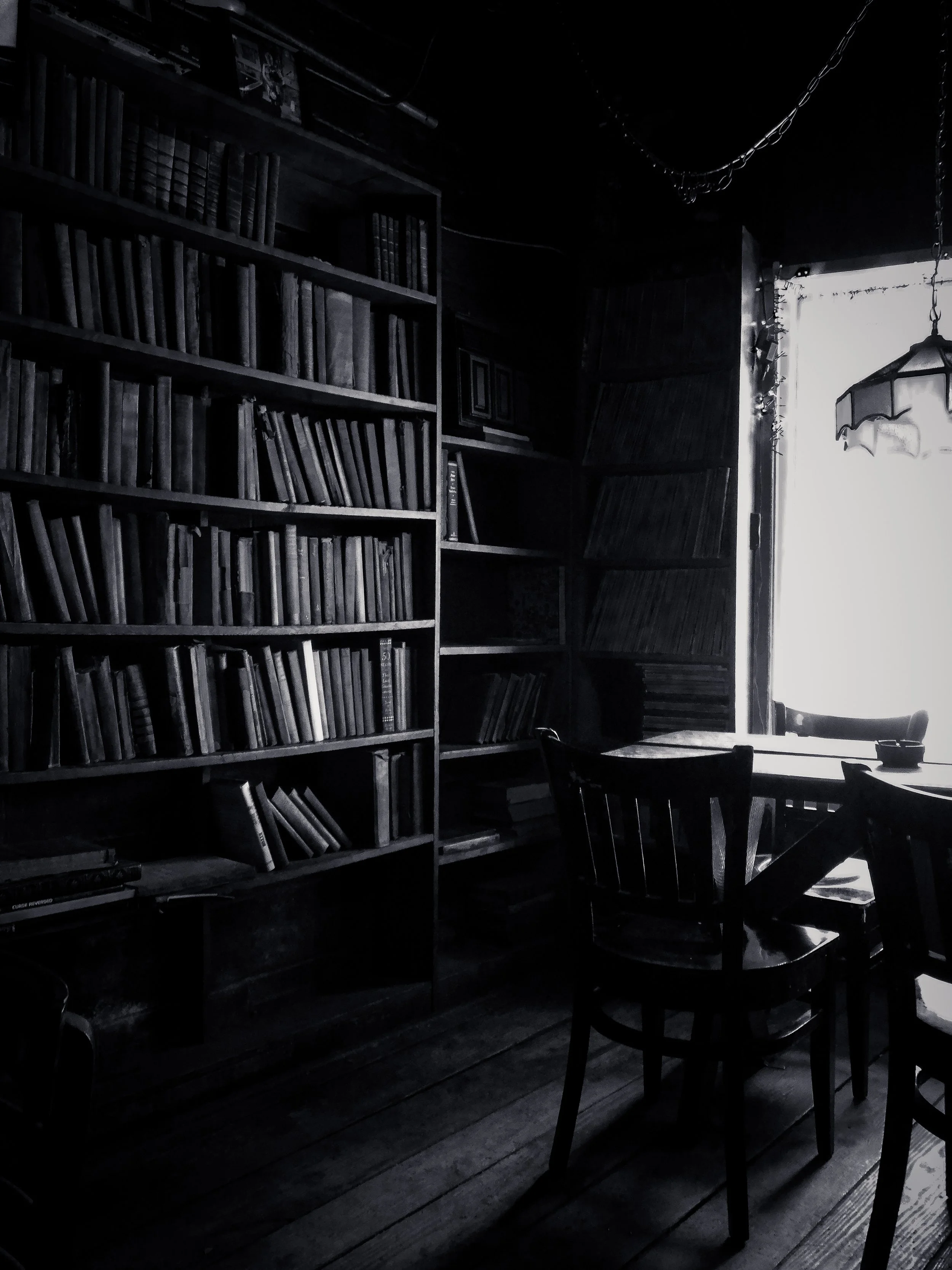 noir corner