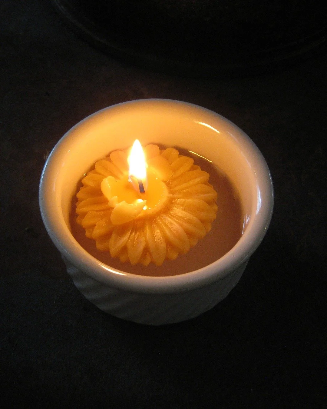 Slow winter mornings > rushed resolutions ❄️

This season isn&rsquo;t about forcing energy &mdash; it&rsquo;s about warming the body, steadying the breath, and moving with intention. Even a few mindful minutes can shift your whole day.

What does 