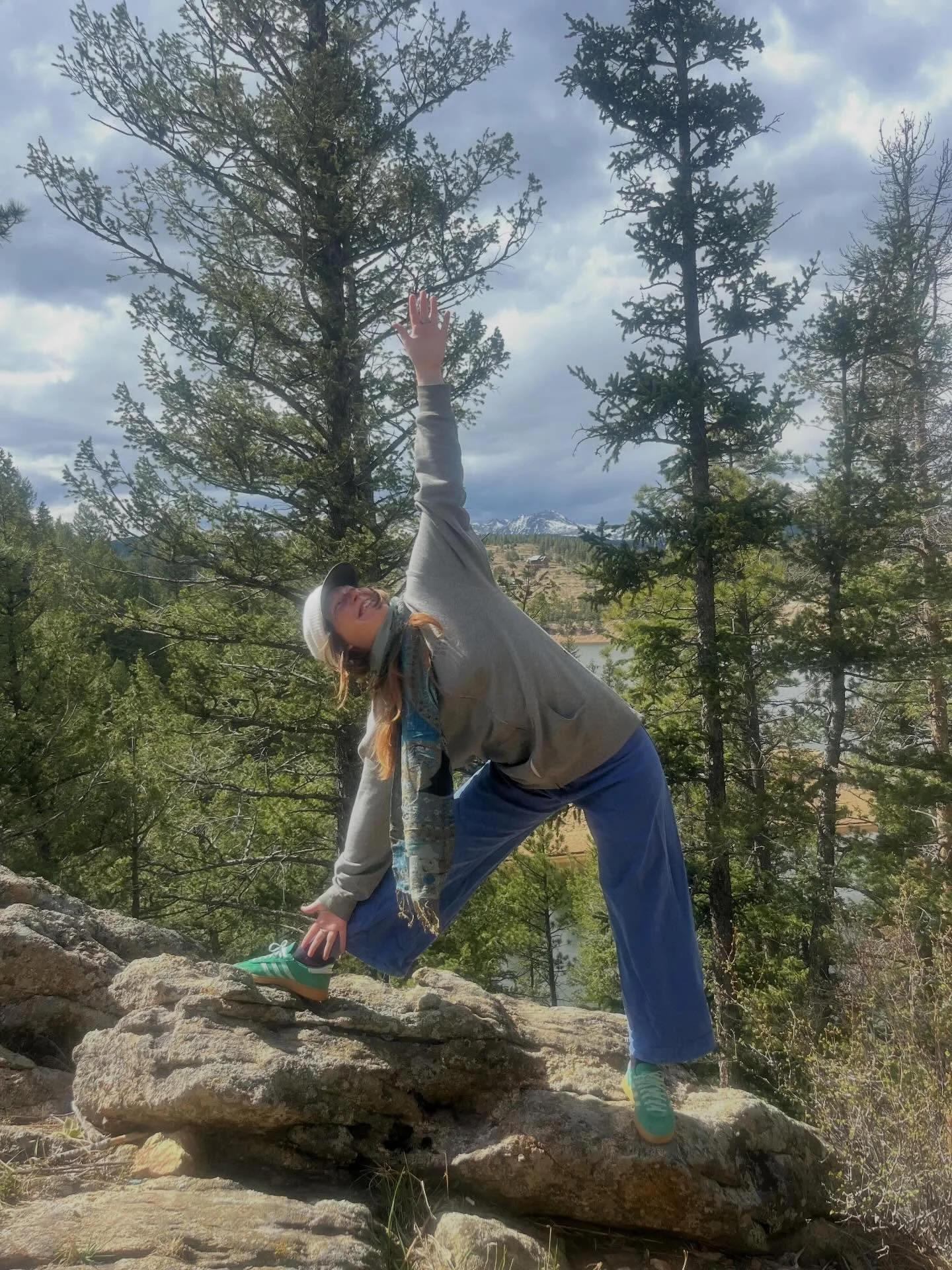 Meet Ellie! 
But you probably already known her because she is amazing and now officially subbing for Tadasana! We are so lucky to have her be part of the team. Here&rsquo;s a little more about her&hellip;

Ellie is a 200-hour certified yoga teacher,