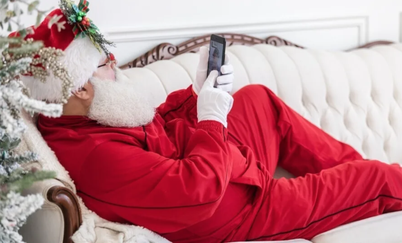 Θέλεις success story τα Χριστούγεννα; Κάντο όπως ο Άη Βασίλης!