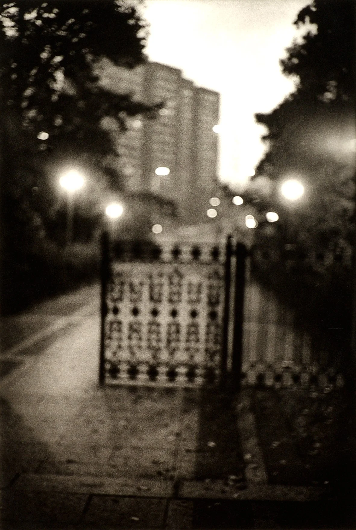 -Gate Volkspark Friedrichshain Berlin- .jpg