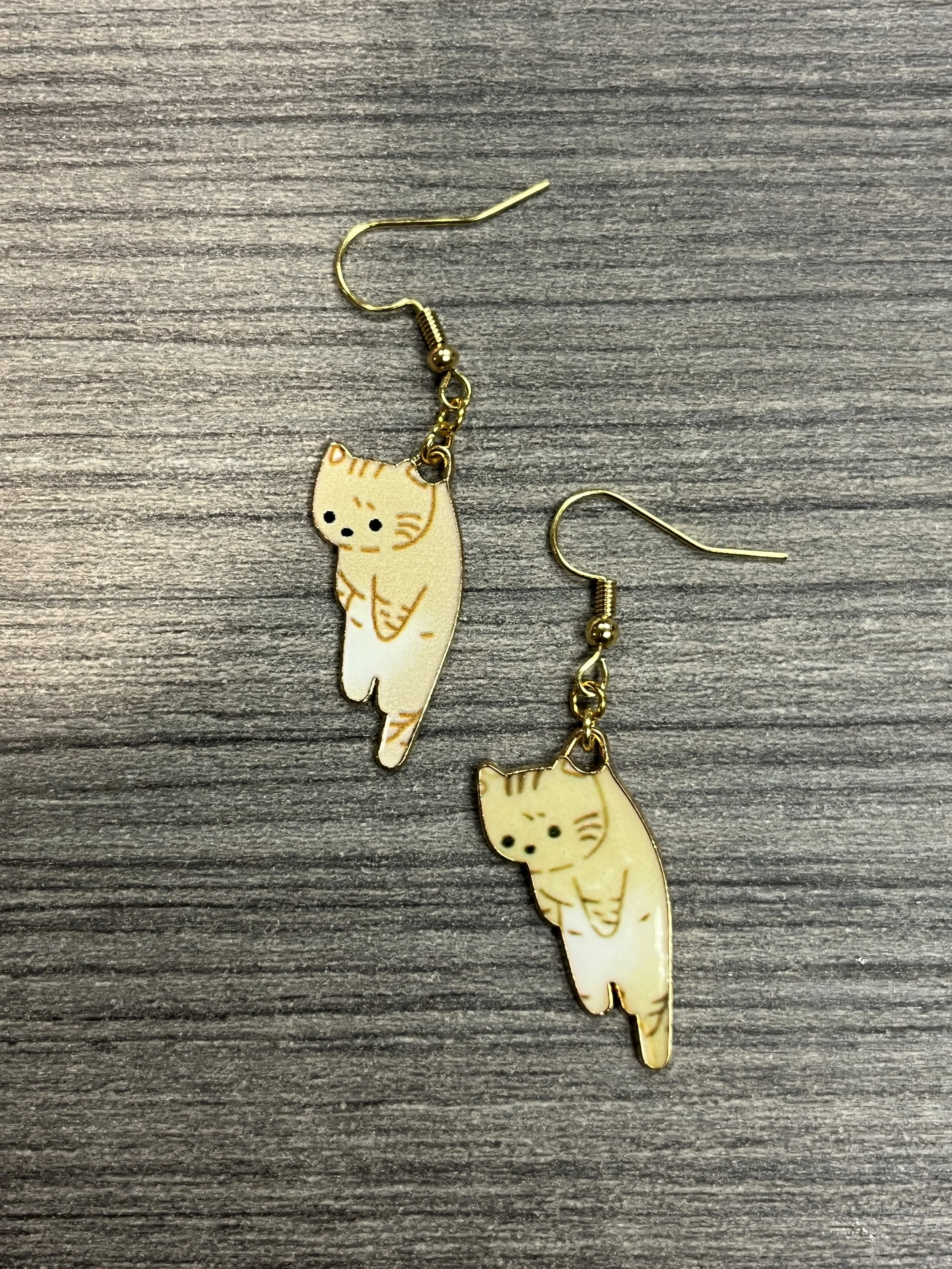 Dangling Cat Earrings (Tan).JPG