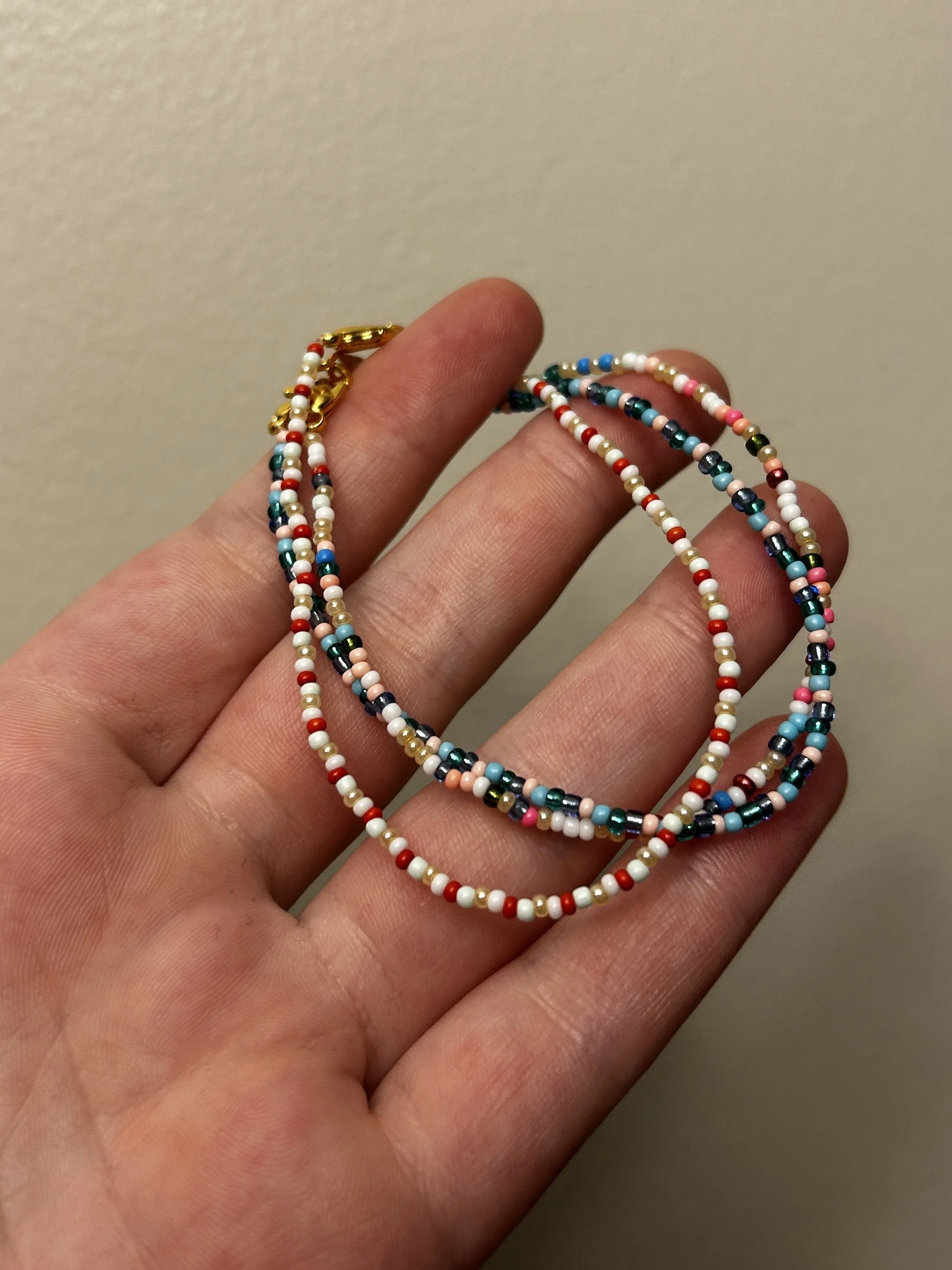 Clasped_Bead.jpg