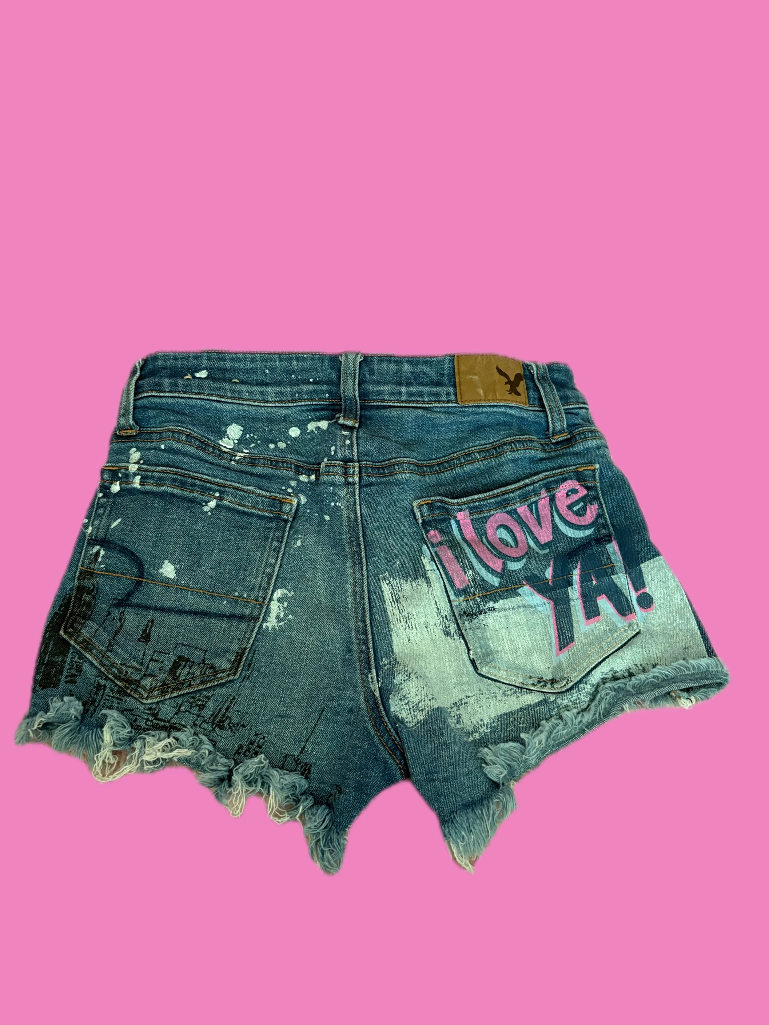 Y2K DISTRESSED DENIM SHORTS