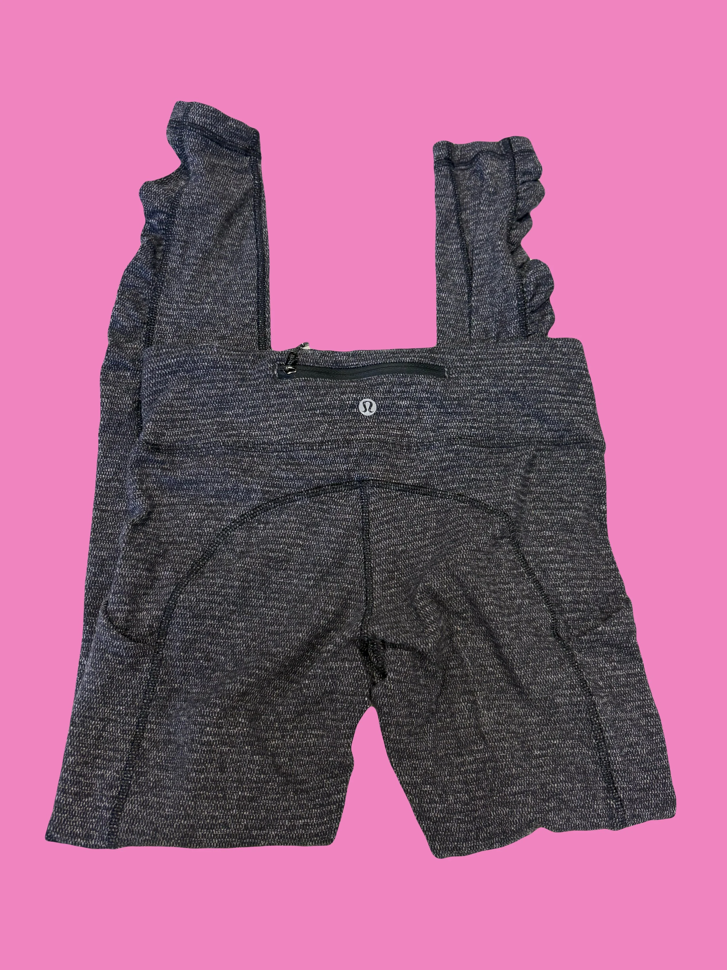 Lulu lemon Leggings Heather grey size 6.JPG