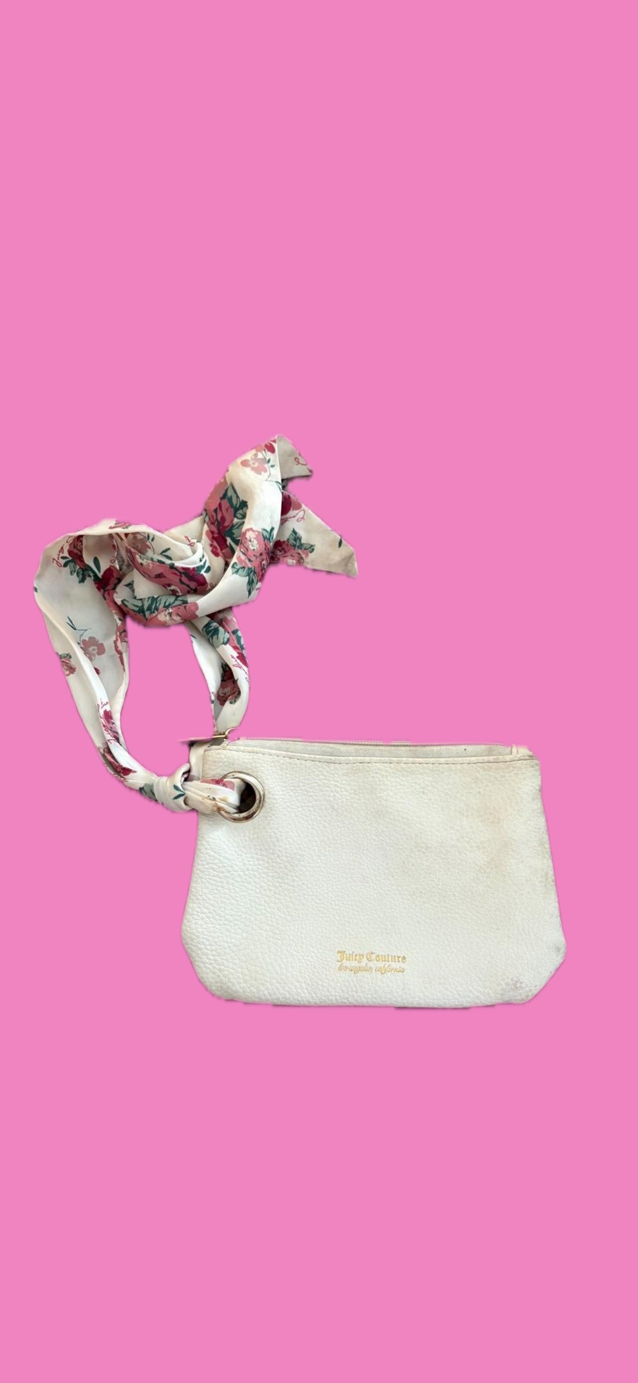 juicy couture wrislet .JPG