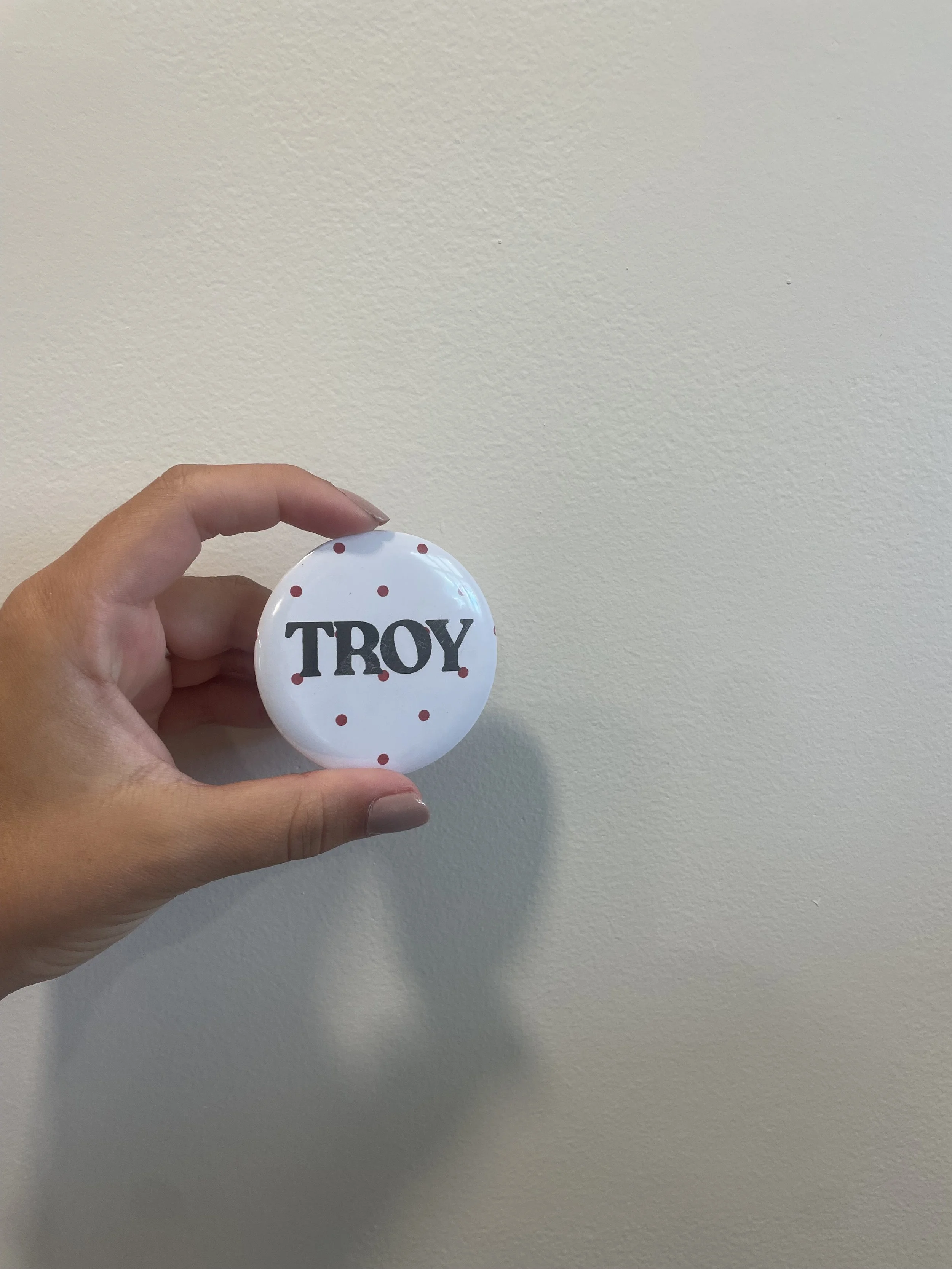 WHITE TROY BUTTON