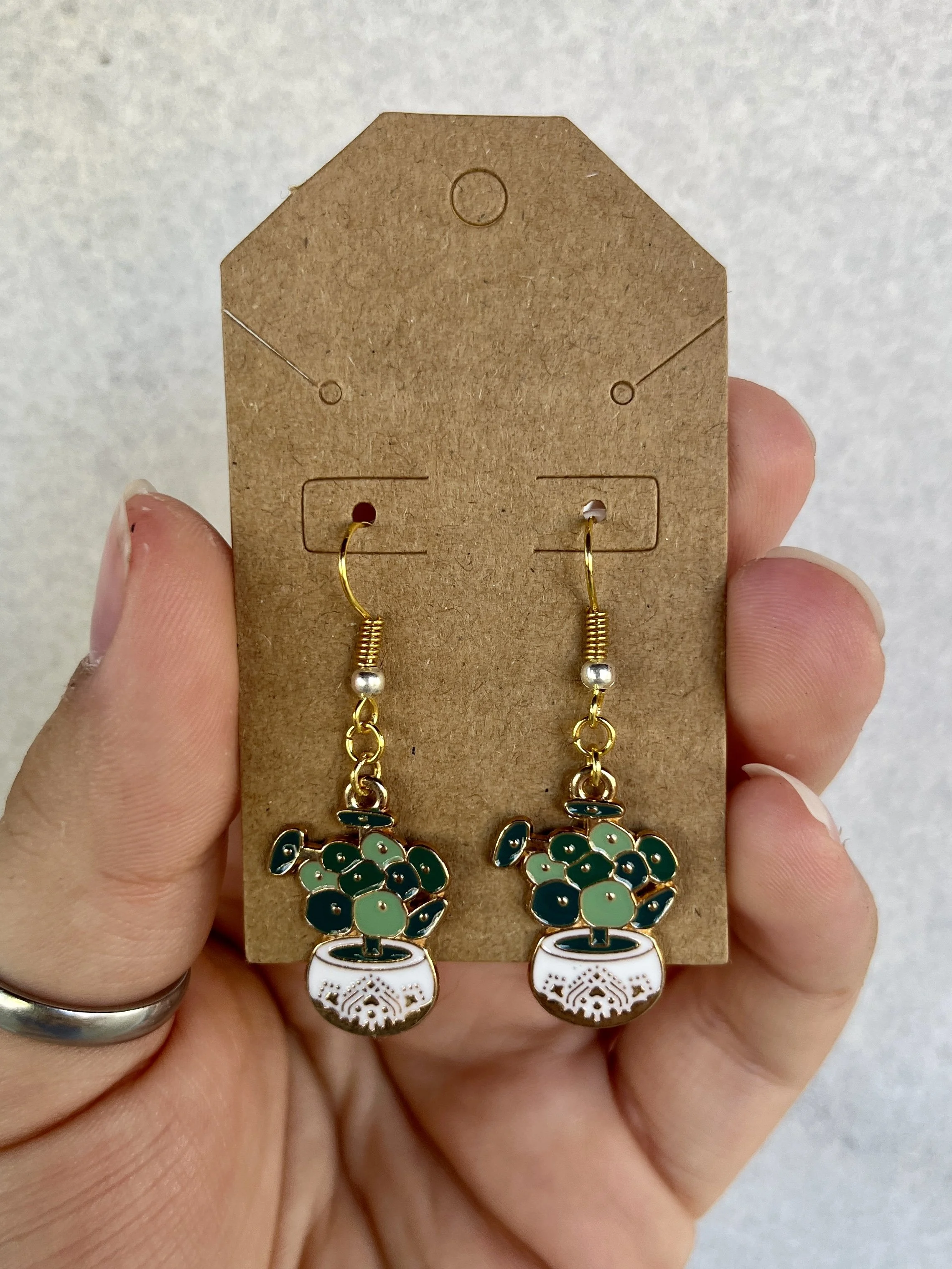 Plant Earrings (Succulent).jpg