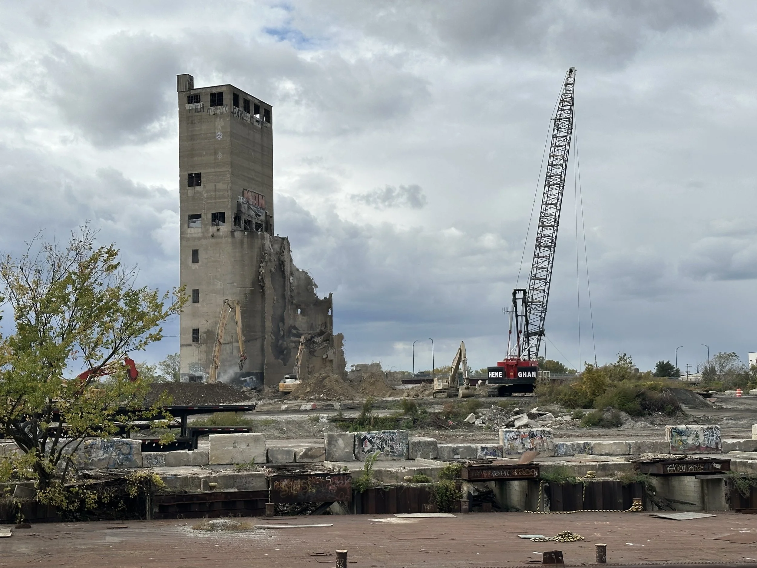 Oct 21: Last Silo Hangs On