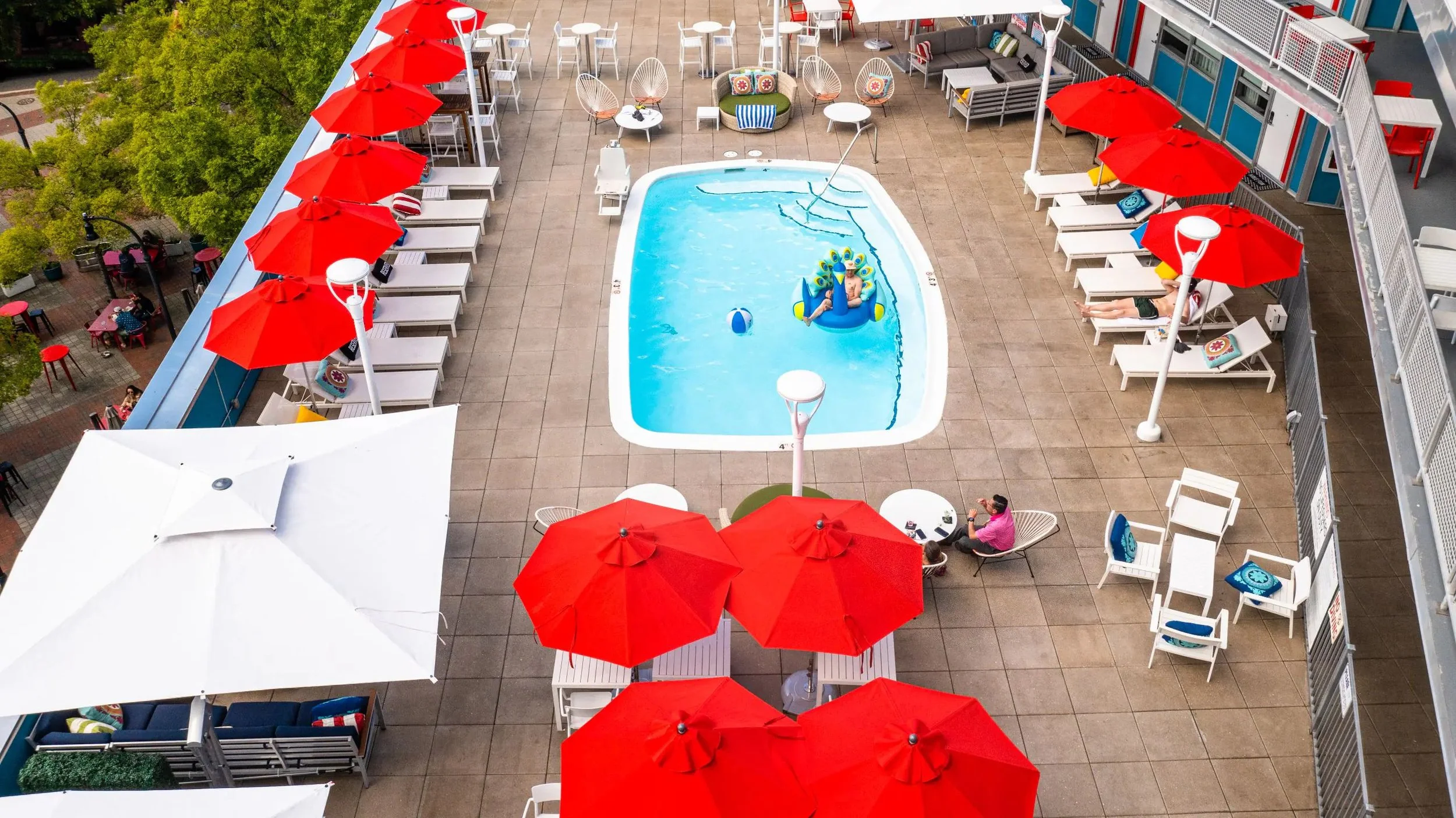 RDUJD-P0040-Patio-Pool-Umbrellas.16x9.jpg