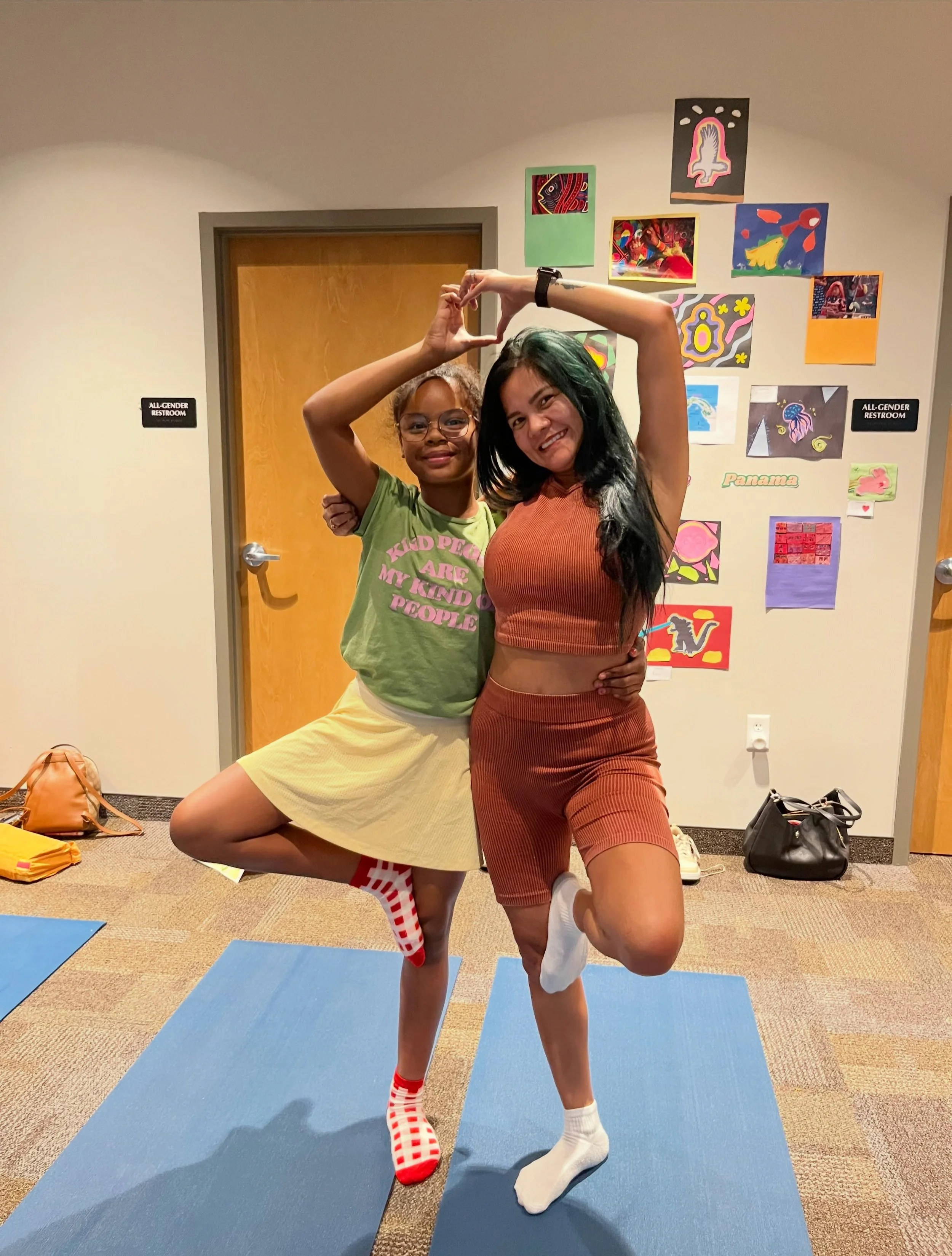 Nothing quite like a little mom + daughter yoga time!💕

What a joy to partner with @reachingteenhearts for a mother + daughter mindful movement session! We moved playfully, got creative, shared some laughs + made space to slow down, connect and turn