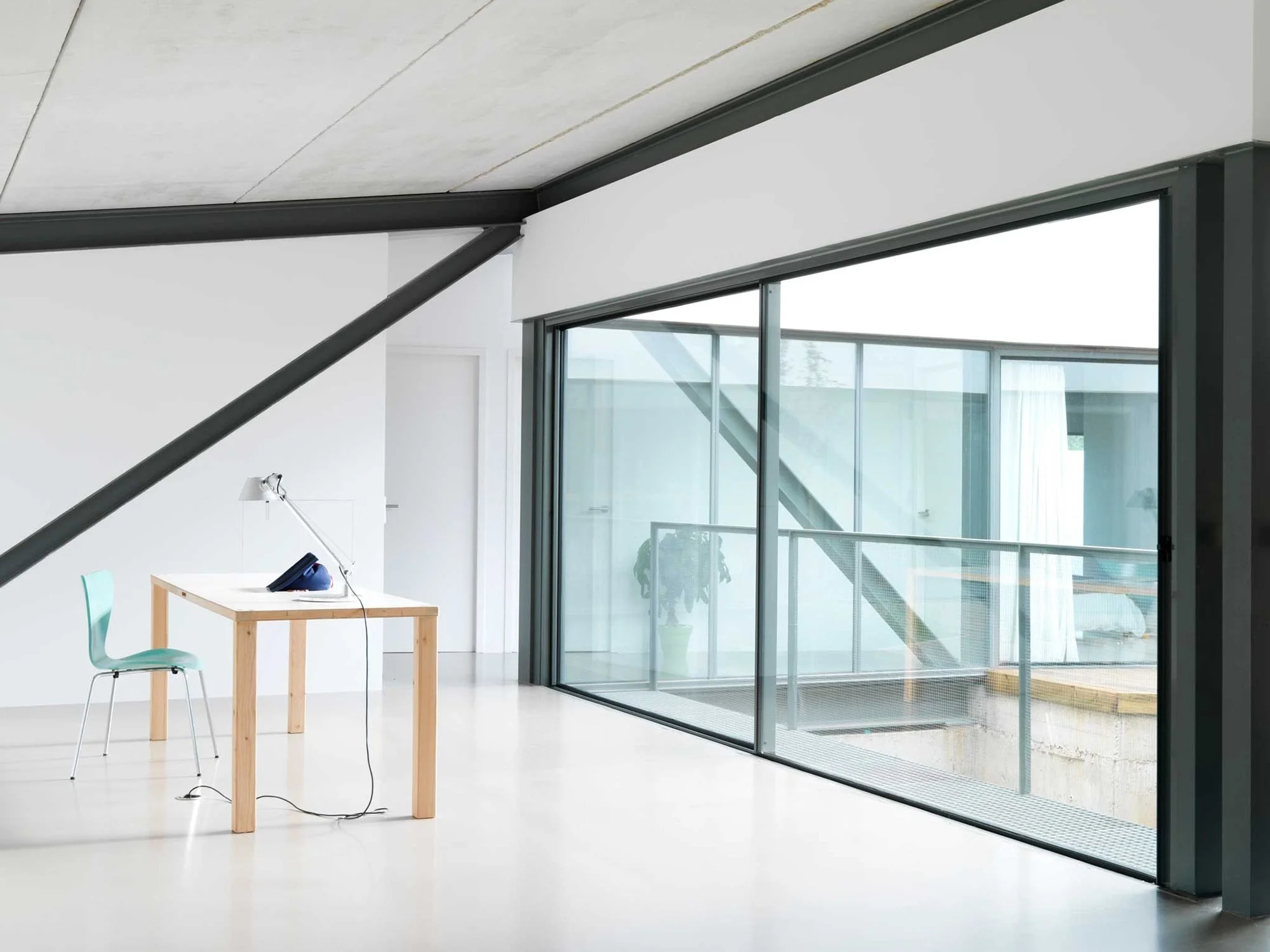 THE RISE OF MINIMALIST ARCHITECTURE: Why Large Glass Sliding Doors Are Dominating Modern Design