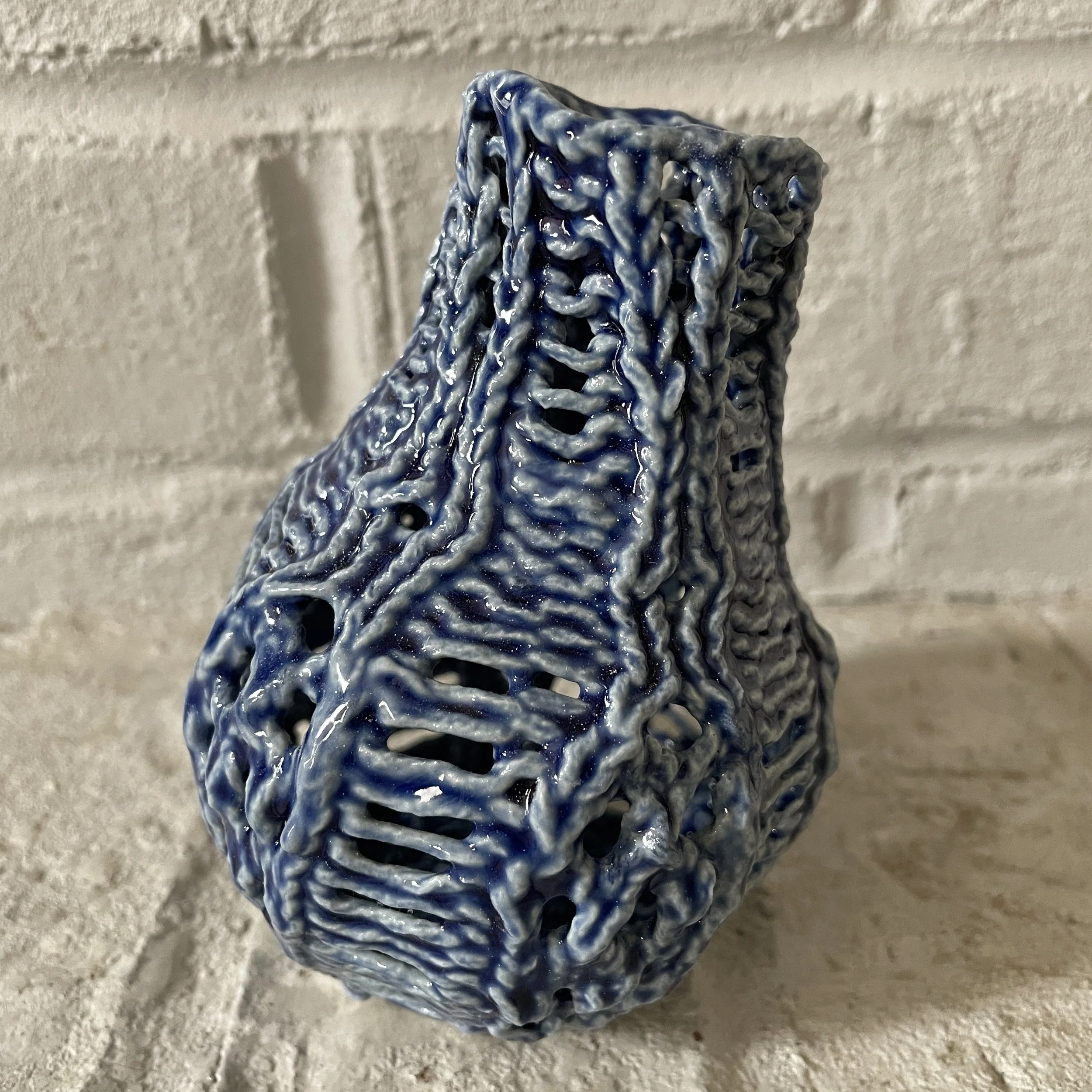 Knitted Porcelain 77 ~vase~ (seconds)