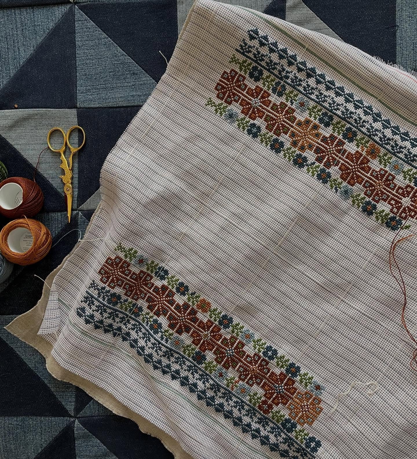 This isn’t my culture. I’m not Palestinian. I thought about not posting about the thobe I’m making at all on my grid for that reason… but I want to share how much I love this thobe making class by @thethobeproject. Samia is a