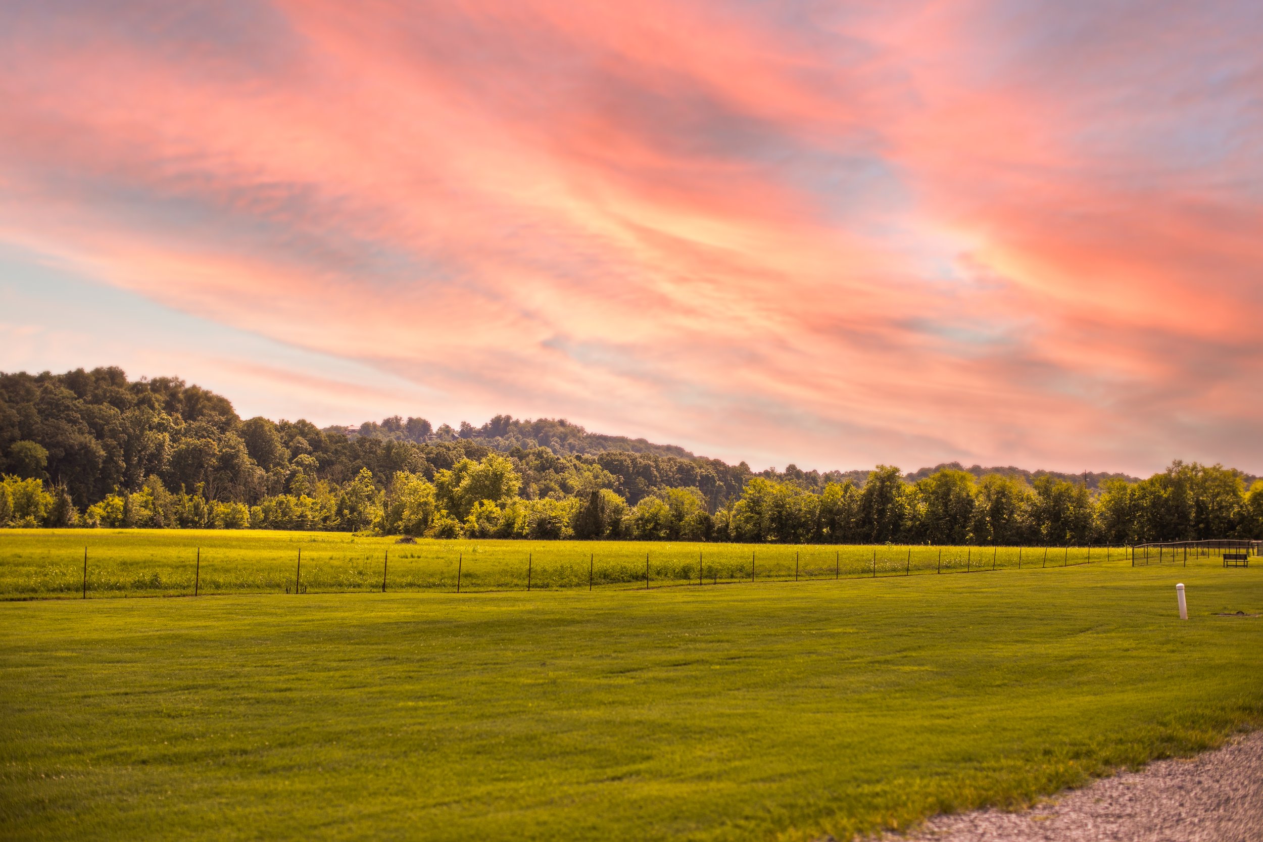 Sevierville, Tennessee, Pigeon Forge, Smoky Mountains, Rv Park & Resort, RV Campground, Cabins, Riverside, Little Pigeon River, Pool, Walking Trail, Pickleball, Bathhouse, Gaga Ball, Family friendly, Laundry Room, Washer and Dryers, Pickleball Courts