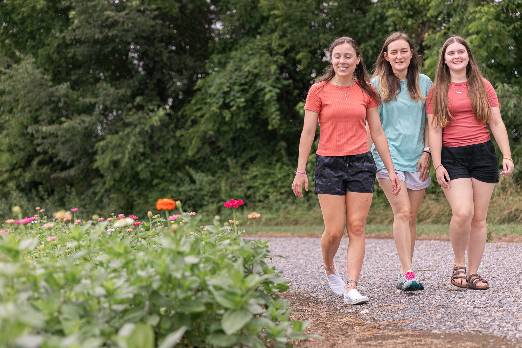 Sevierville, Tennessee, Pigeon Forge, Smoky Mountains, Rv Park & Resort, RV Campground, Cabins, Riverside, Little Pigeon River, Pool, Walking Trail, Pickleball, Bathhouse, Gaga Ball, Family friendly, Laundry Room, Washer and Dryers, Pickleball Courts