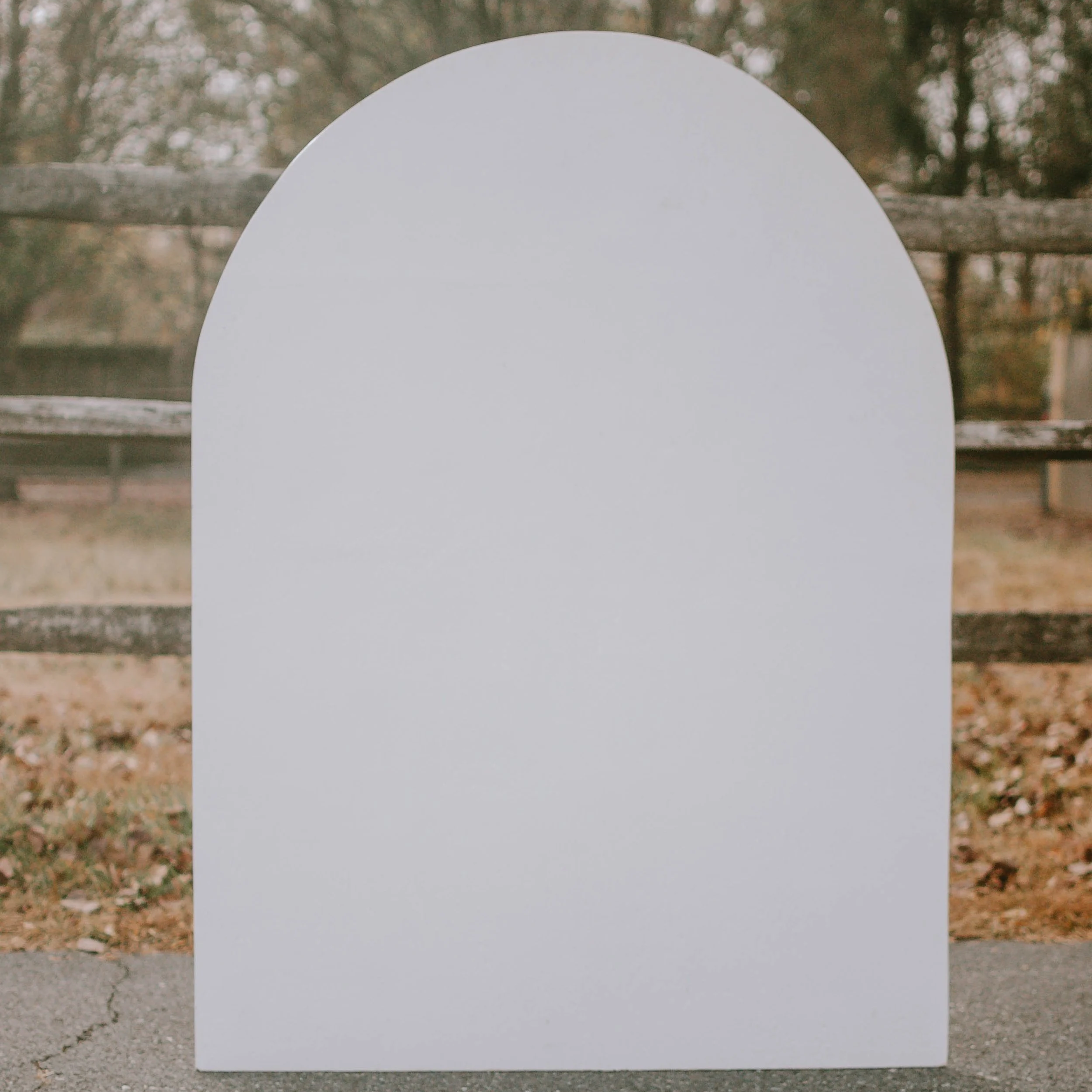 4FT Arch
Size: 4.4FT by 3FT
Color: Can be painted any color off our color list
Price: $40
Quantity: 1