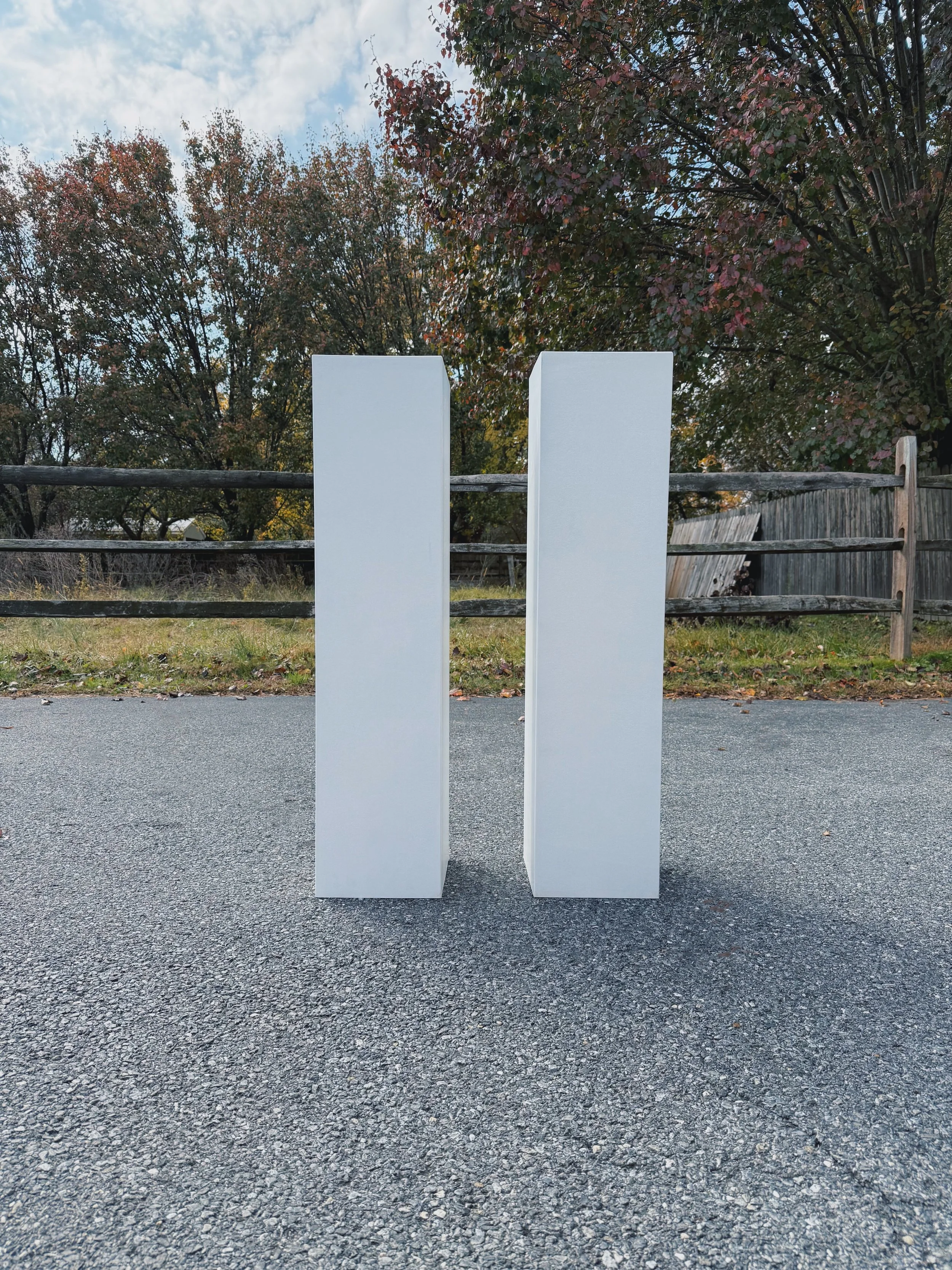Square Pedestals
Color: White
Quantity: 2
Price: $25 to rent