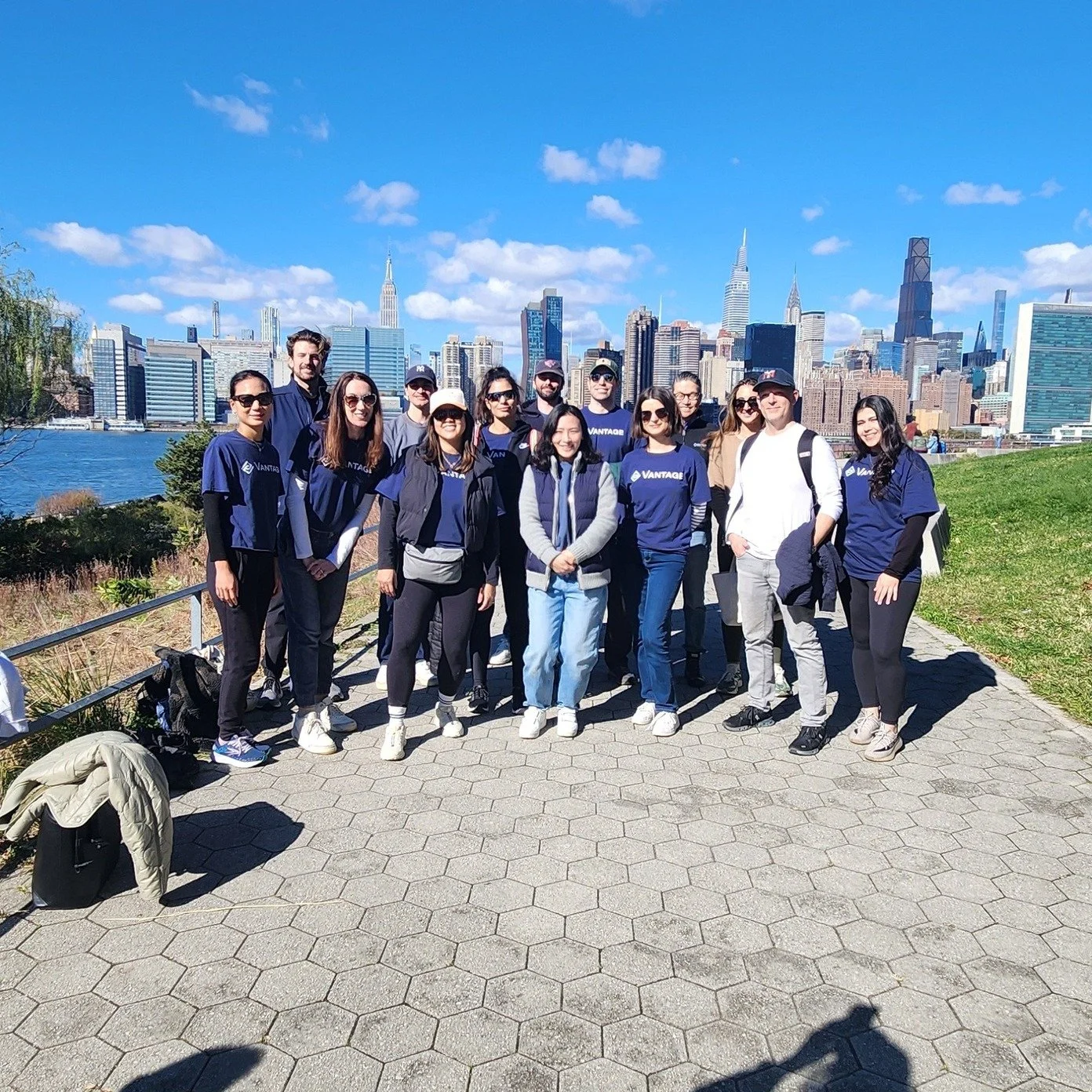 Thank you to an amazing team from Vantage Risk who joined us Friday to help remove 4 bags of weeds and plant 189 new grasses in Hunter's Point South Park!