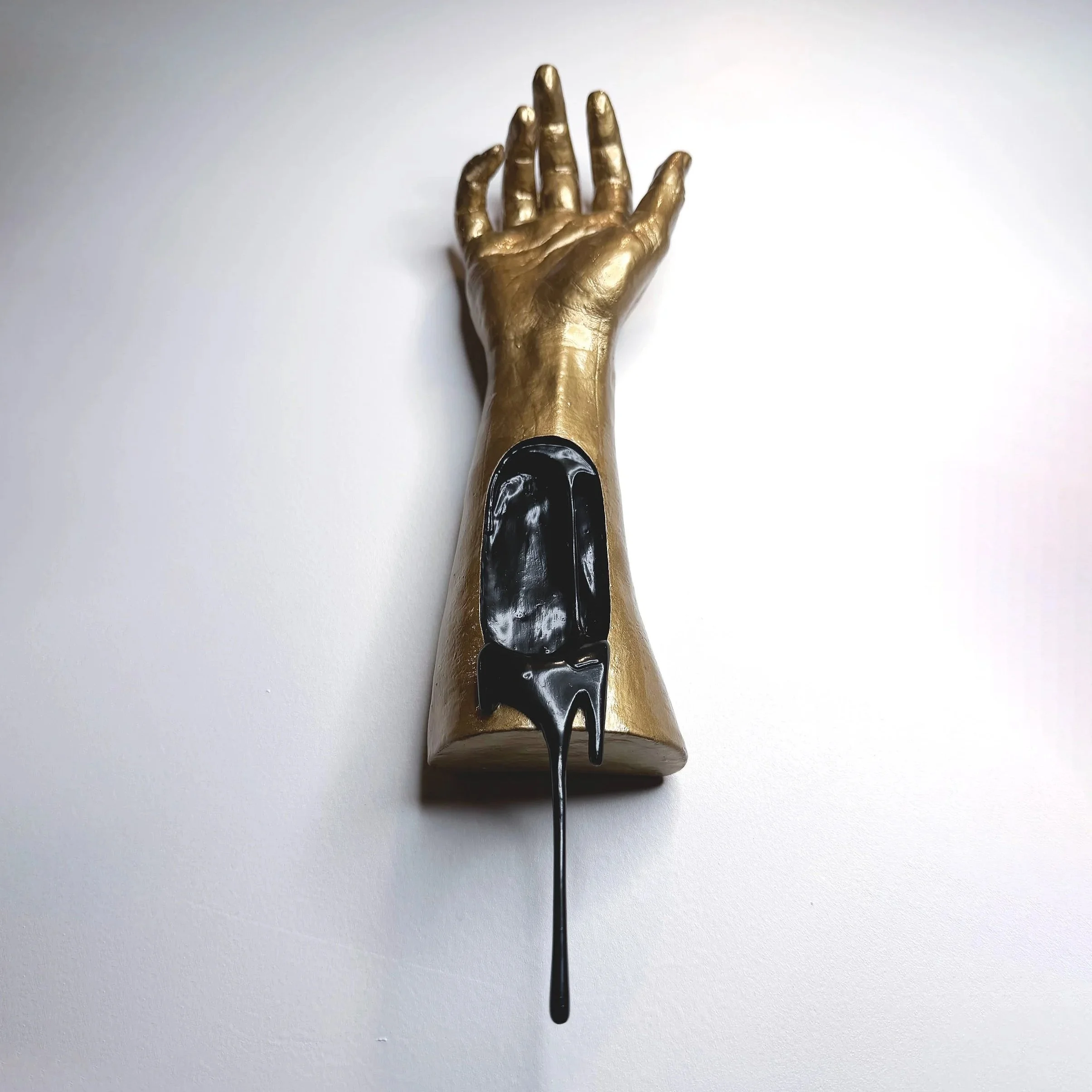 Snider_EnemyWithin_14x4.5x3in_2025_Detail3.jpg