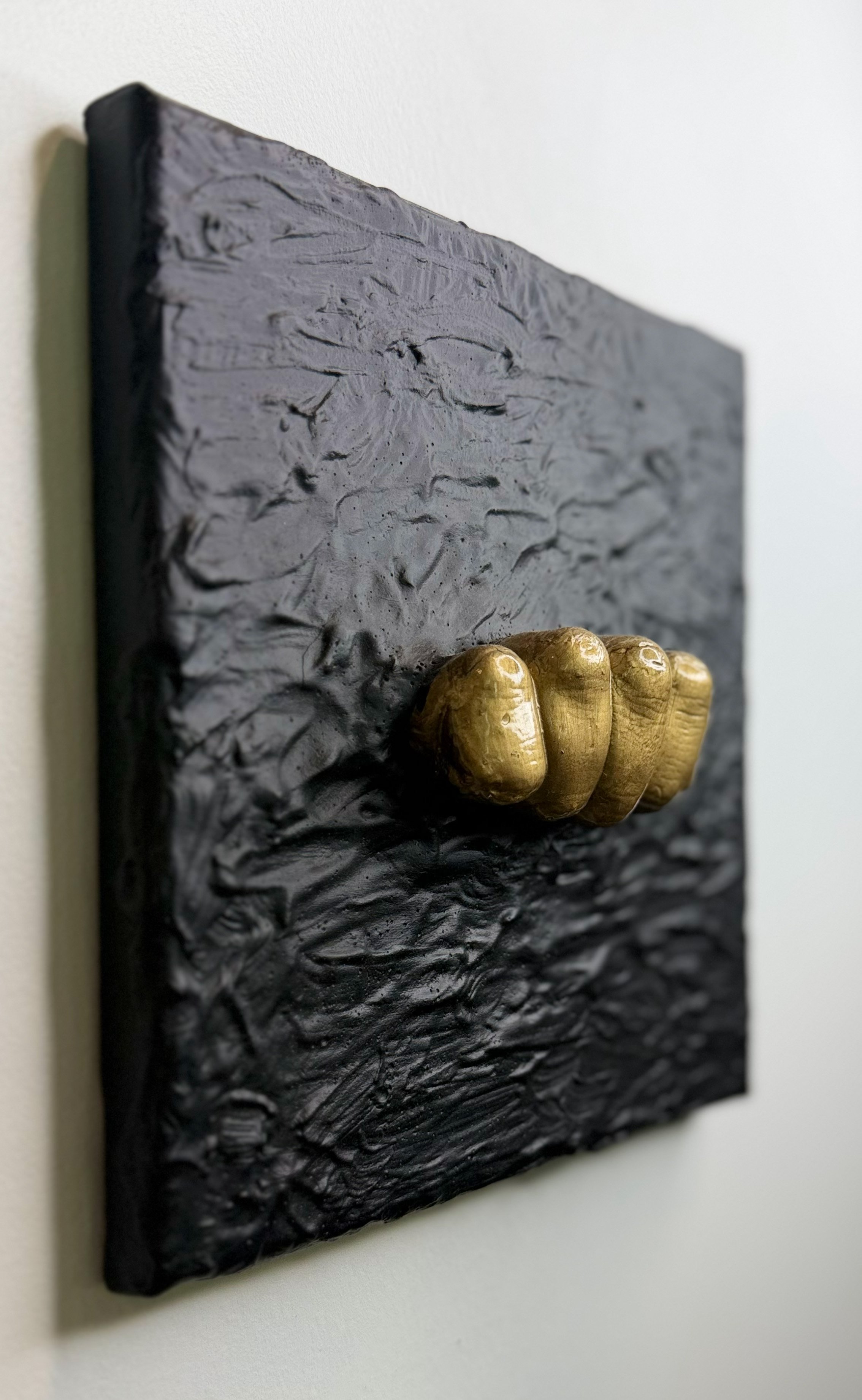 Snider_APhysicalRepresentationofStubborness_8x8x2in_2024_Detail2.jpg
