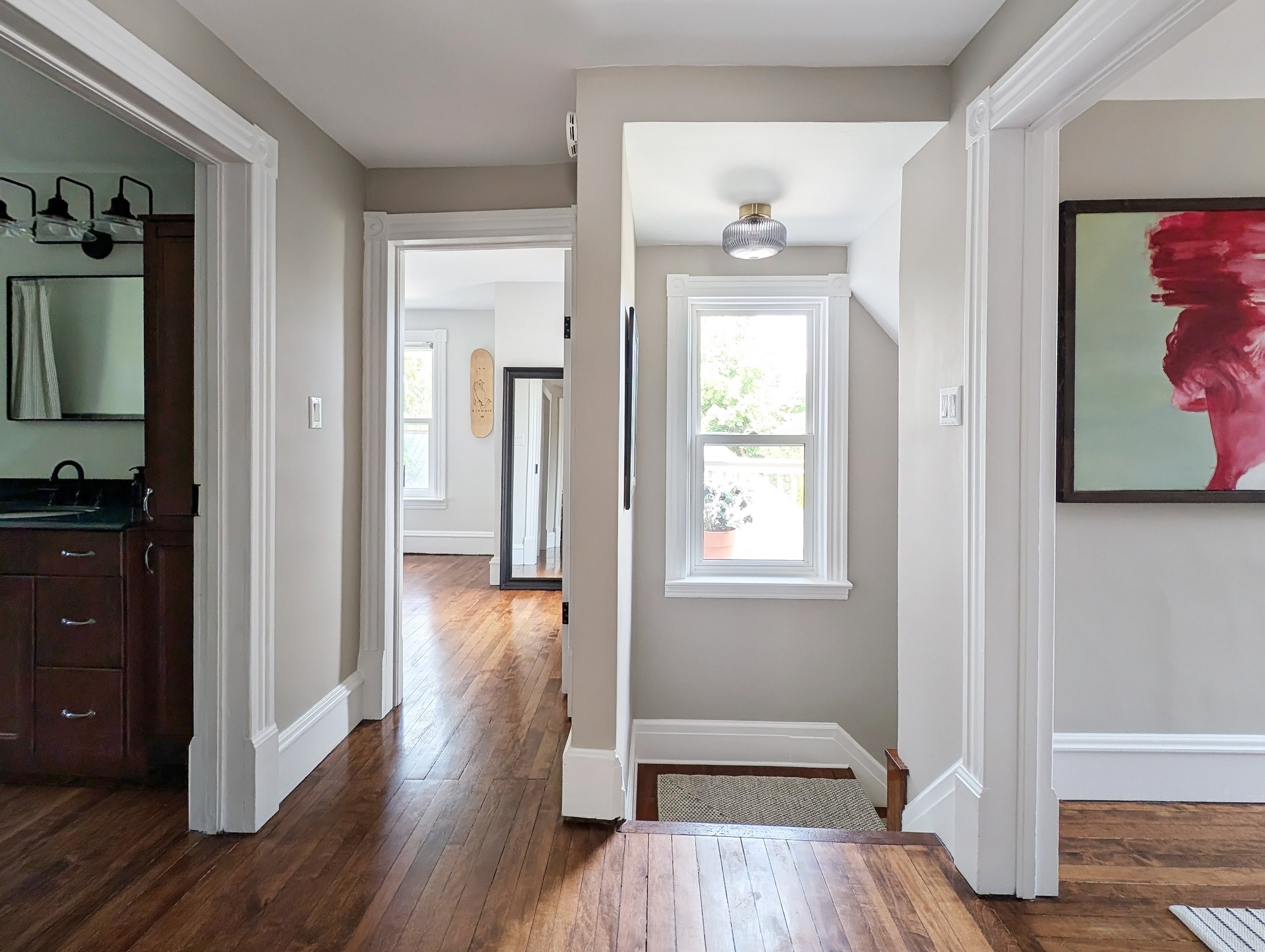 260_Colborne_Hallway2.jpg