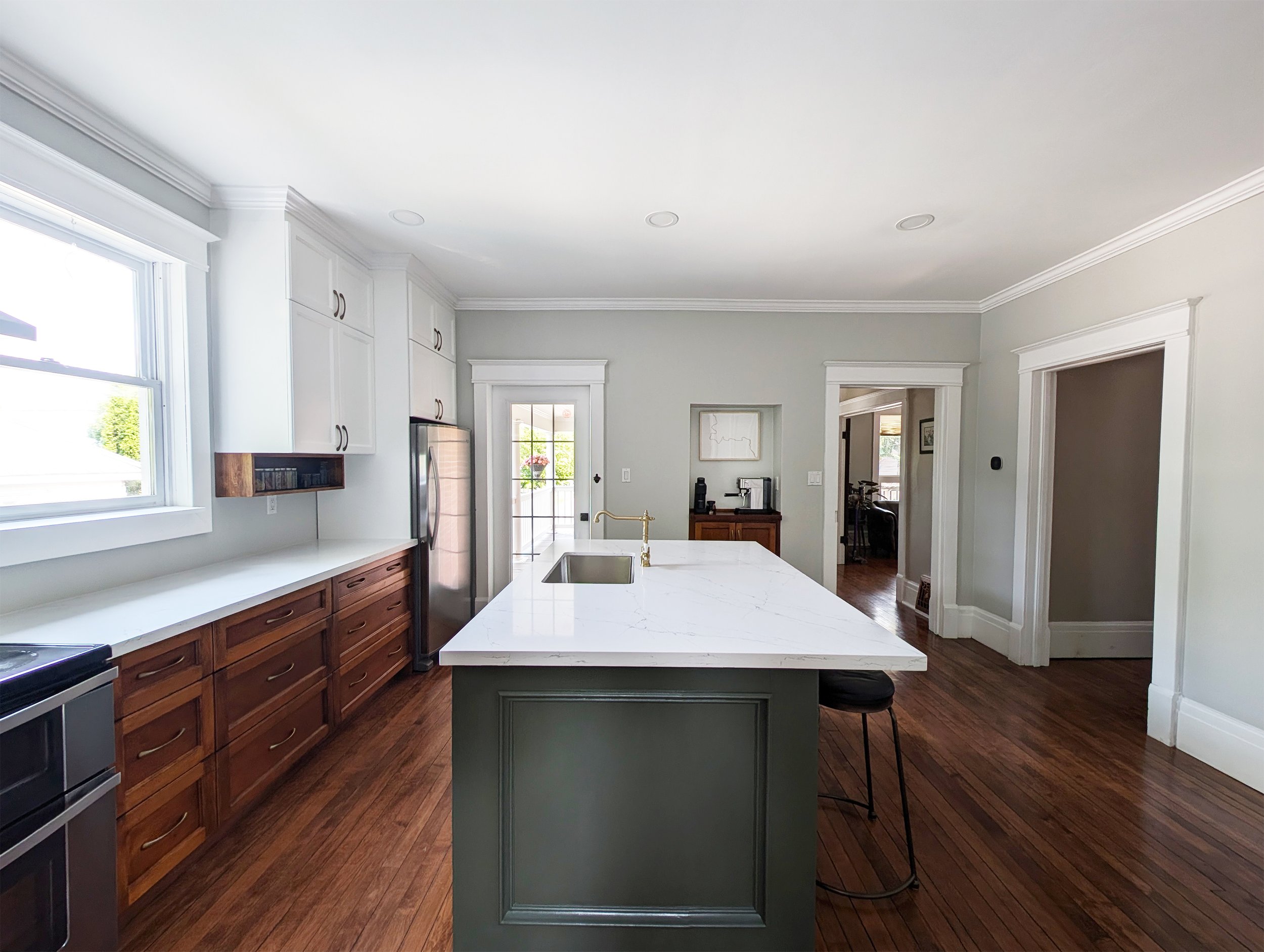260_Colborne_Kitchen2.jpg