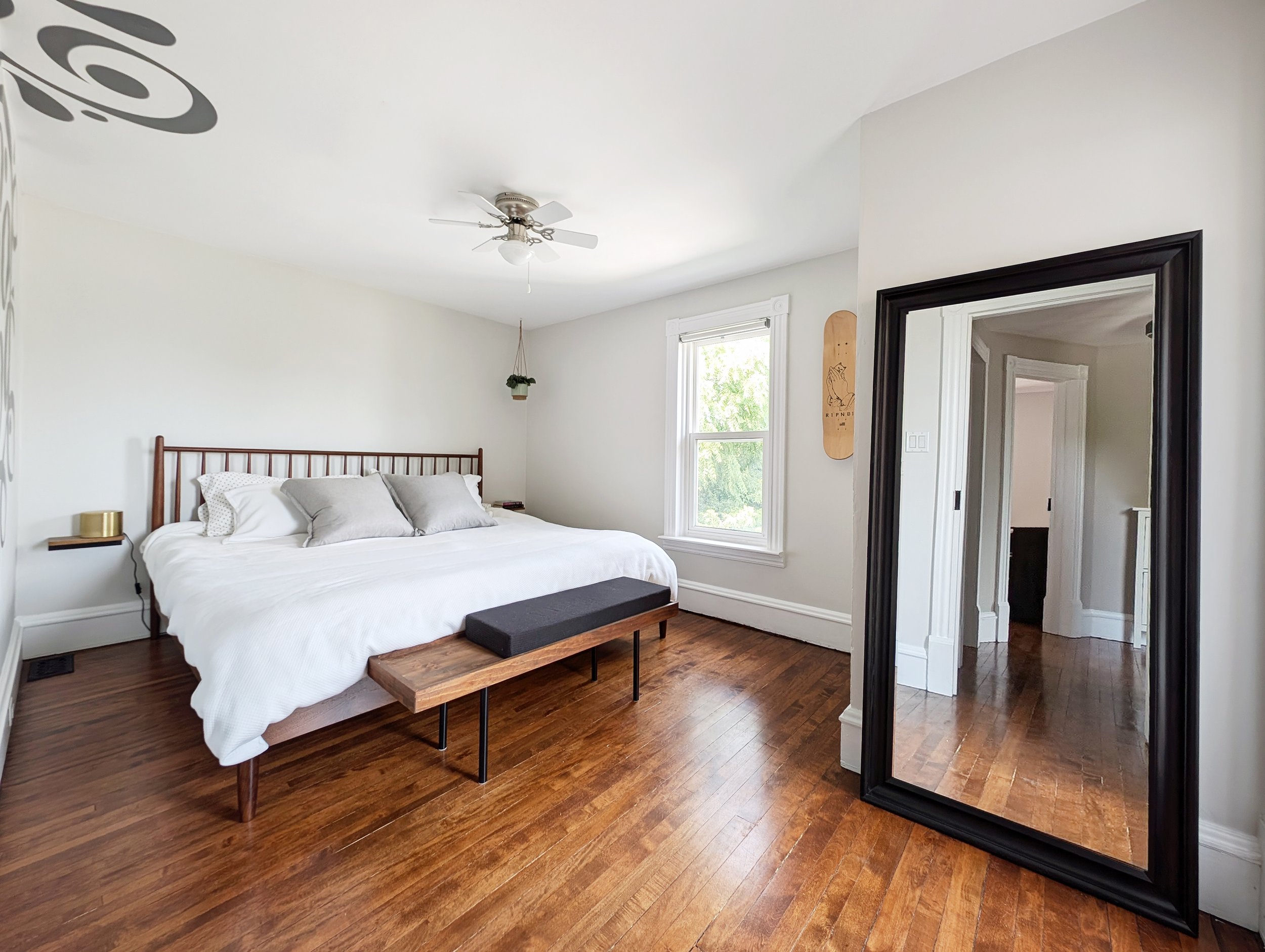 260_Colborne_Bedroom3.jpg