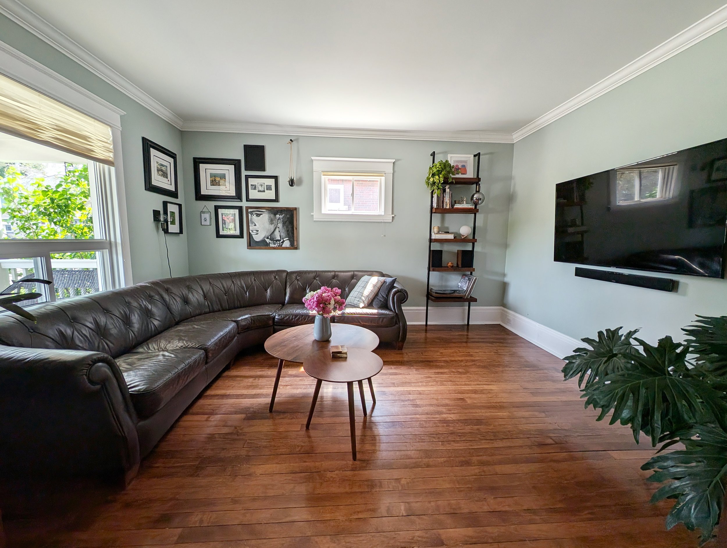 260_Colborne_Living1.jpg
